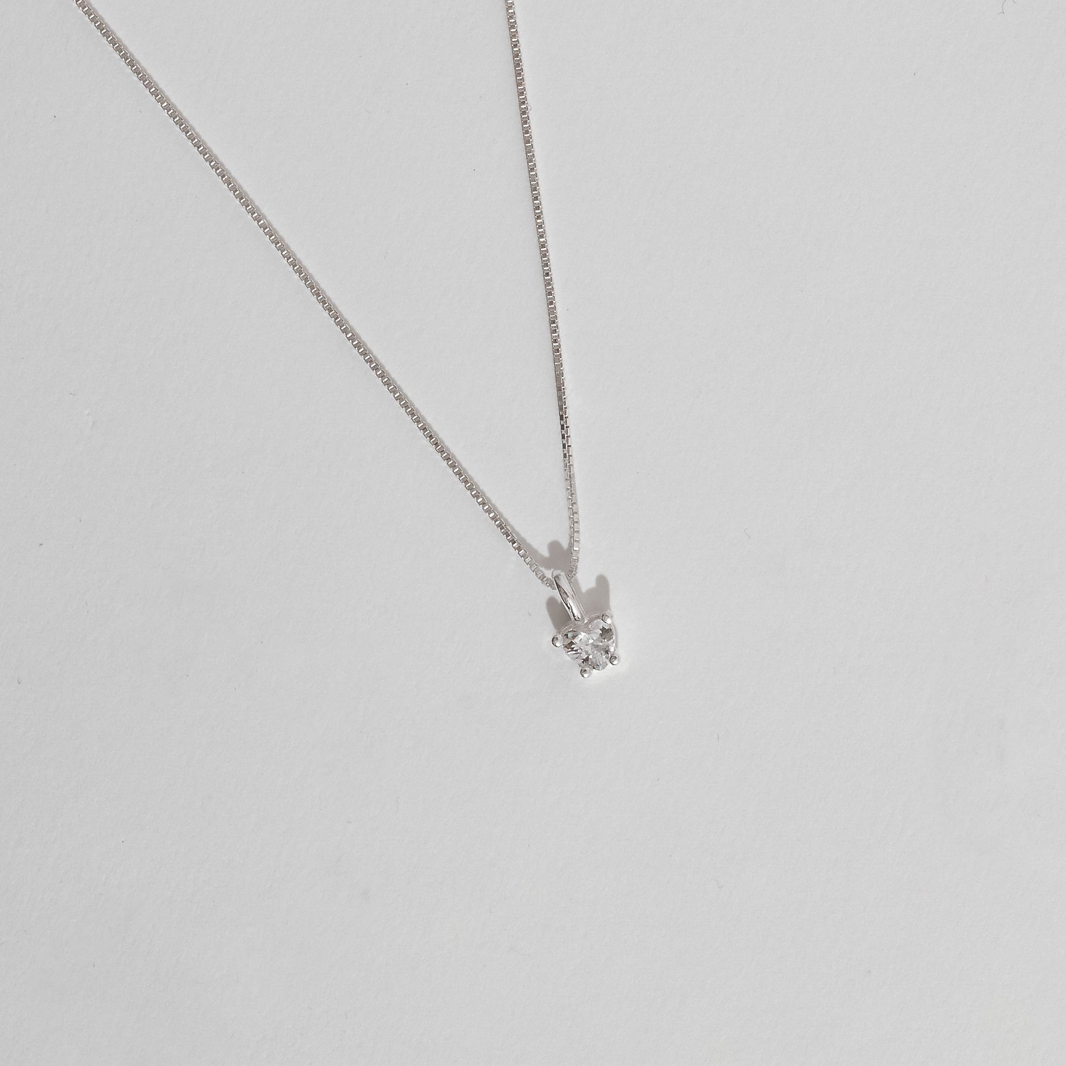 Imagem Colar pingente zircônia coração 5mm caixa alta 40cm