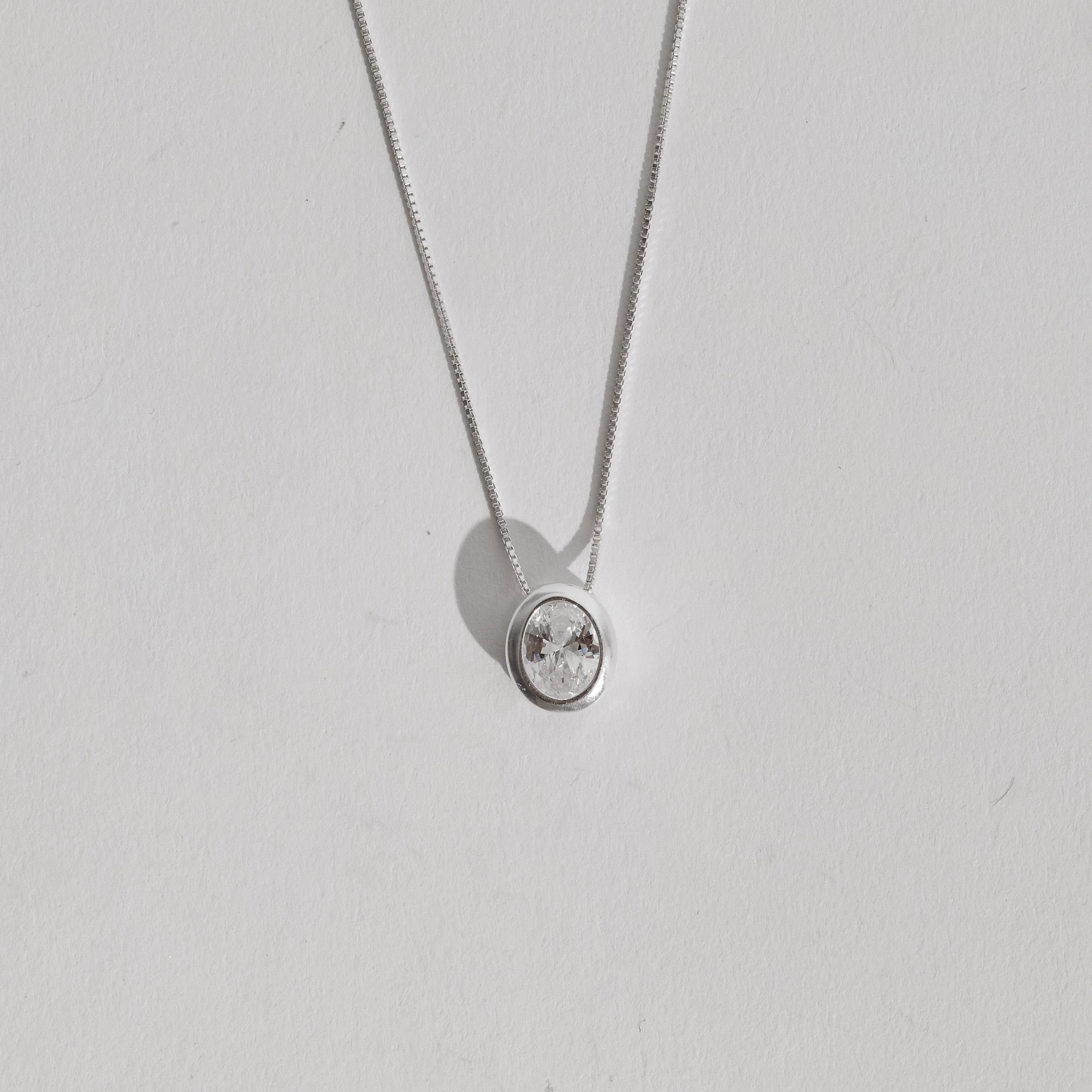 Imagem Colar zircônia oval cristal 11mm 45cm