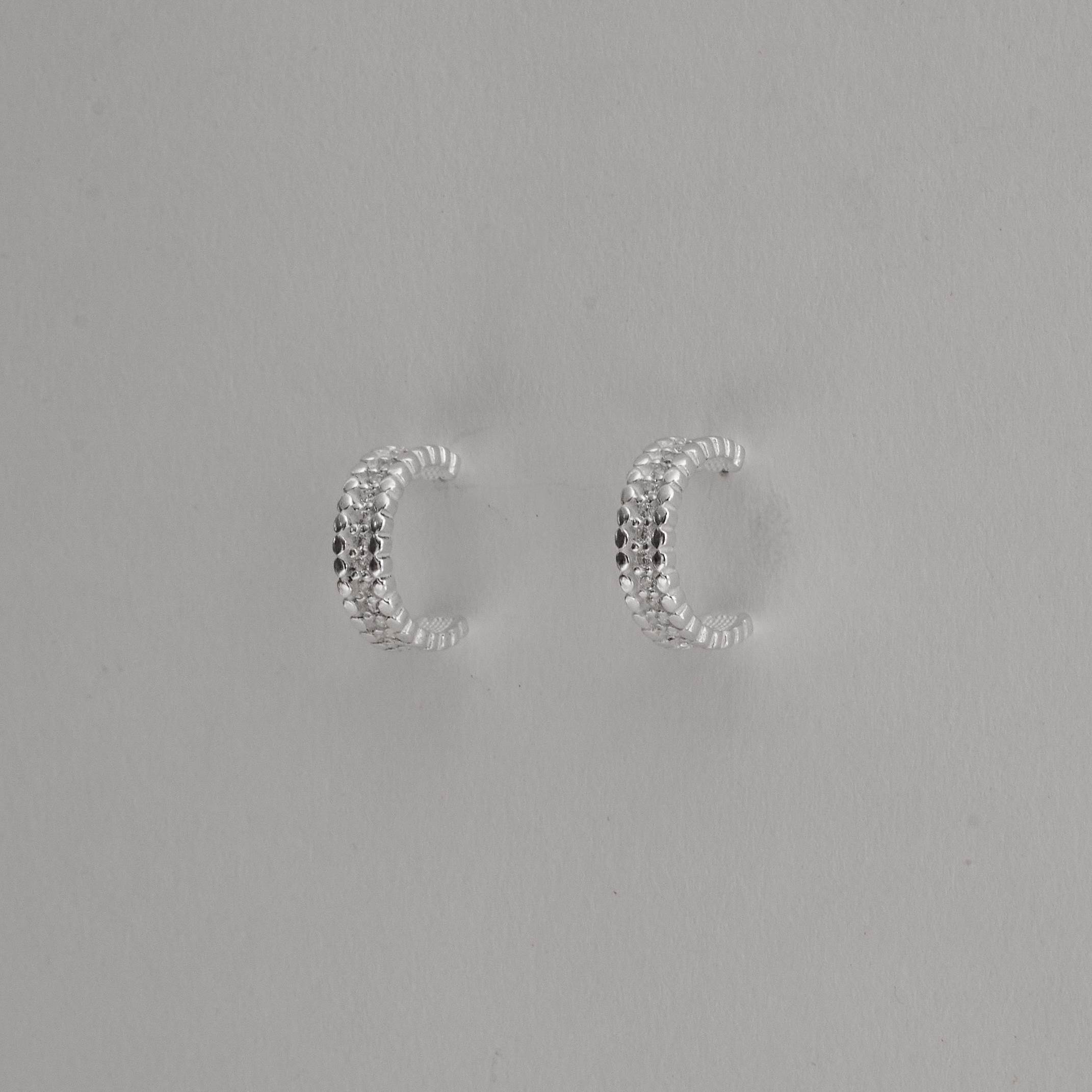 Imagem Secundária Argola fio bolinhas com cravejado 15mm tarraxa