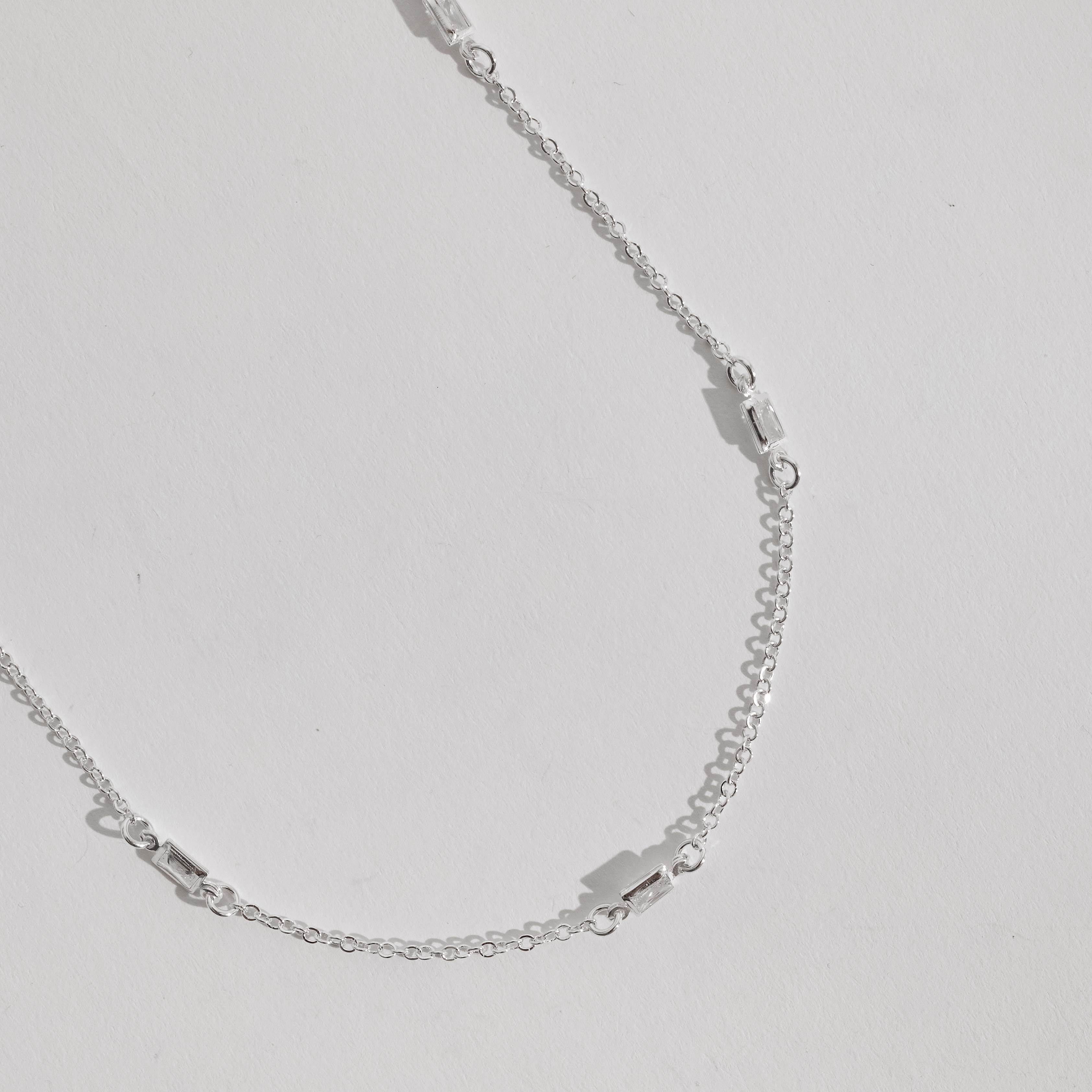 Imagem Colar entremeio zircônias retangulares 6mm 45cm