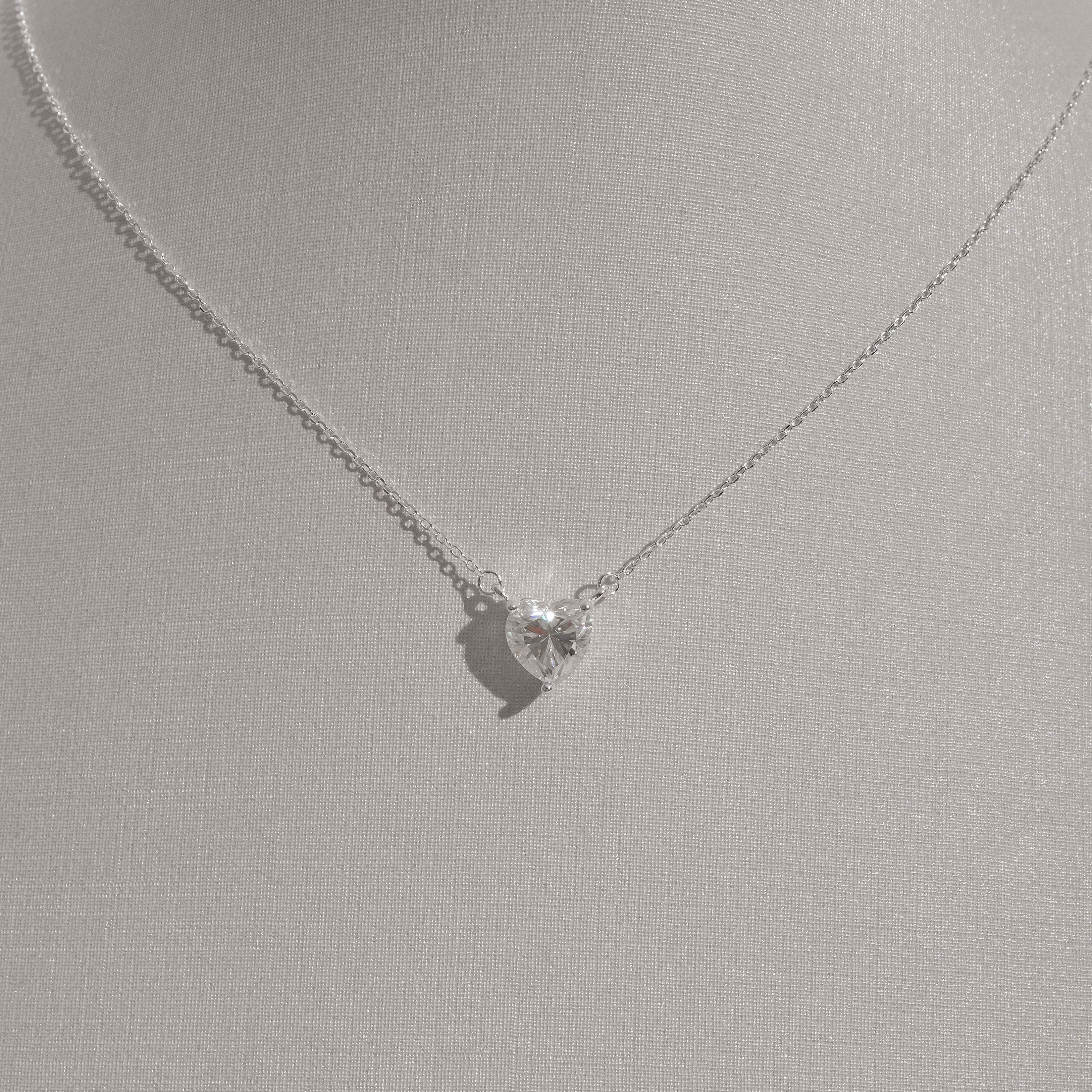 Colar entremeio moissanite coração cristal 8x8mm corrente cadeado 40+5cm