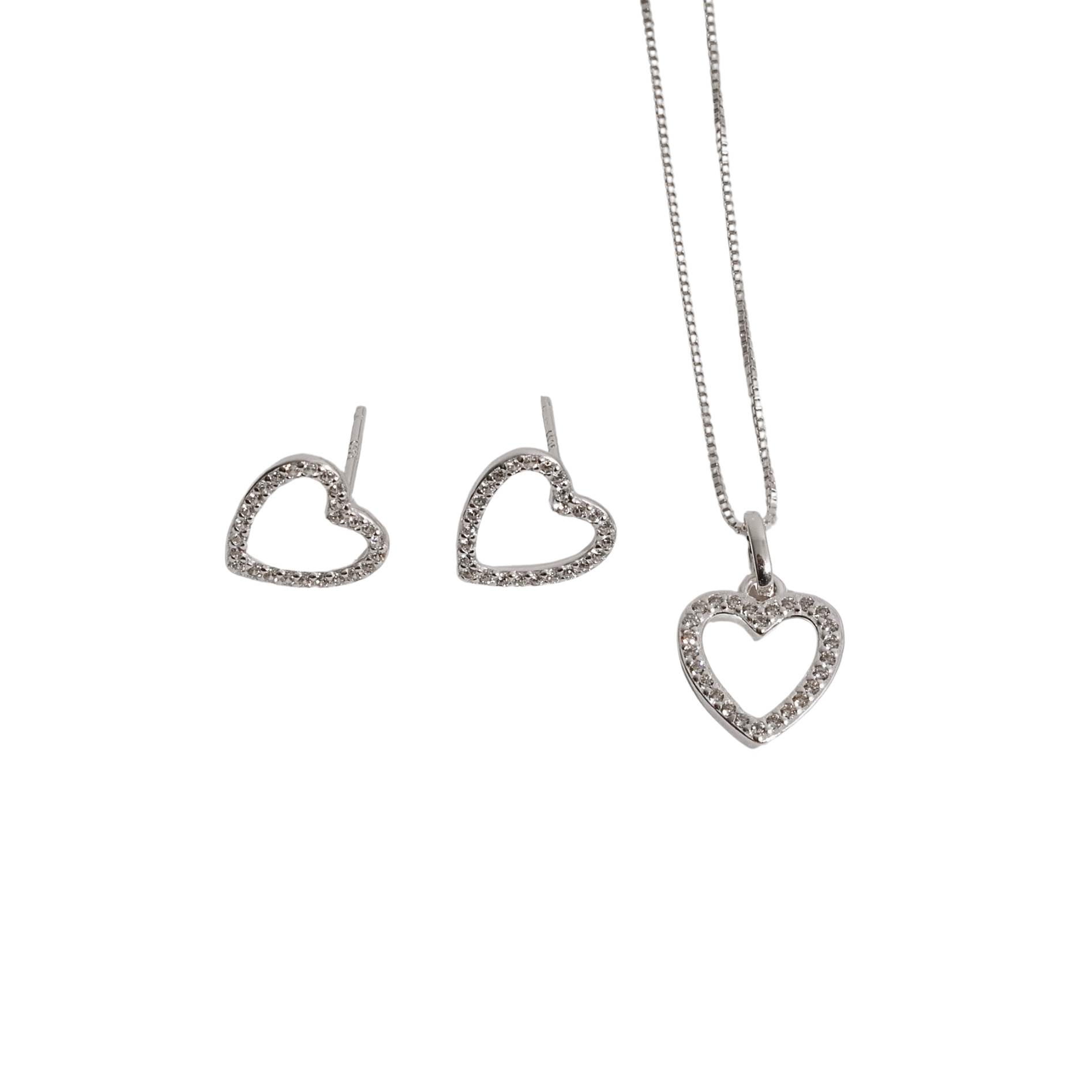 Conjunto brinco e colar coração vazado com cravejado cristal 10mm 45cm