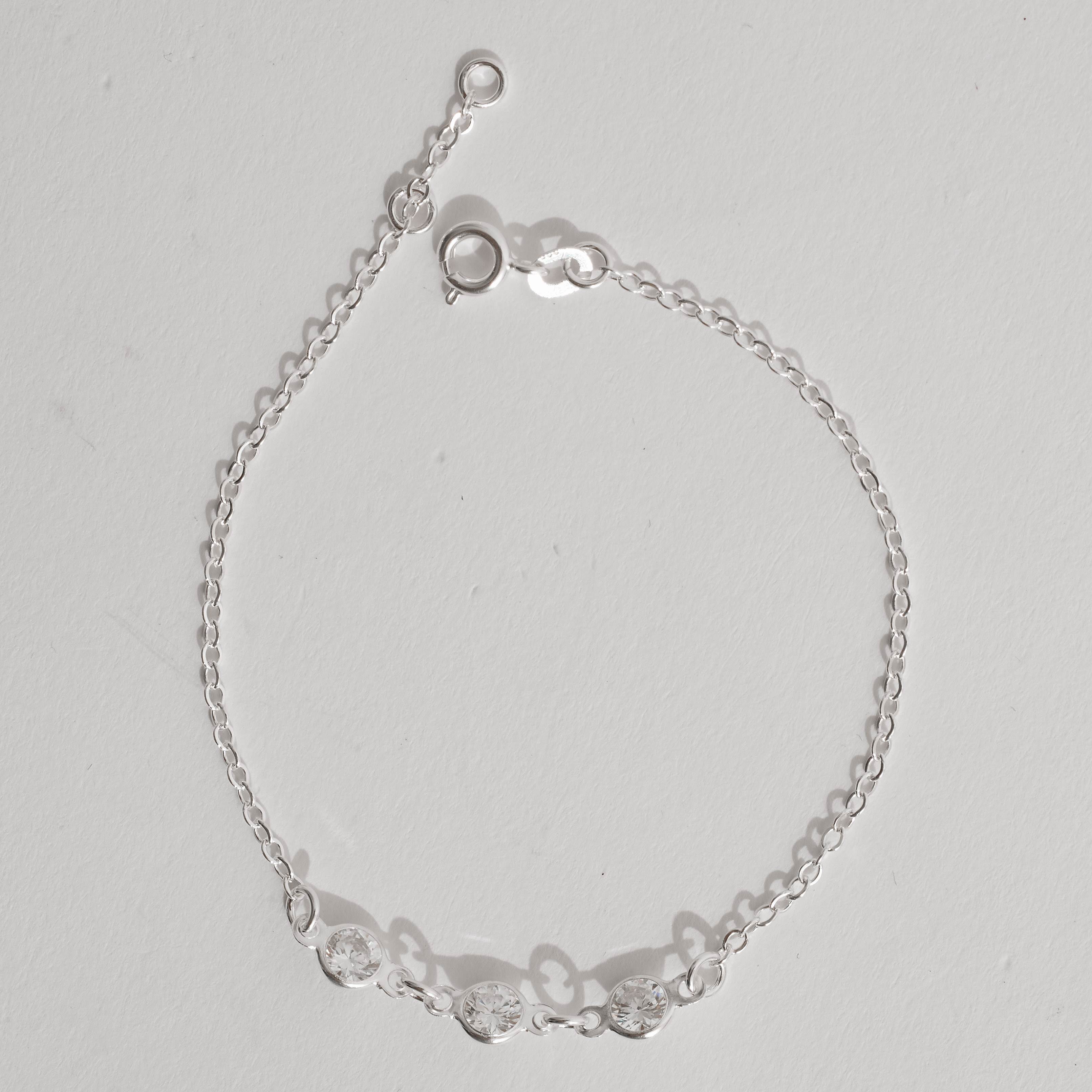 Pulseira entremeios zircônias 5mm 19cm