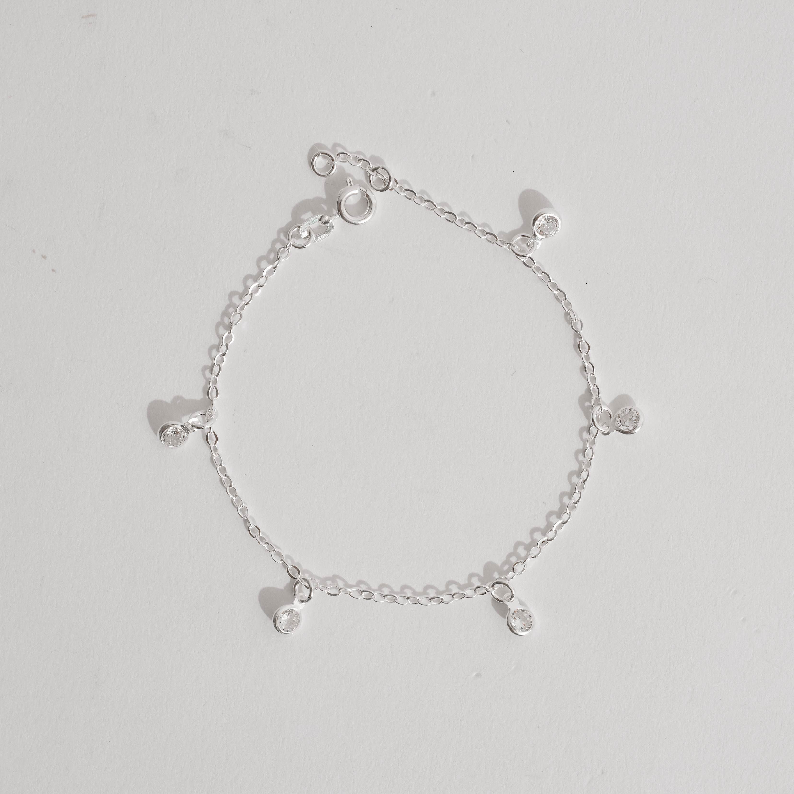 Imagem Pulseira pingentes zircônias 4mm 19cm