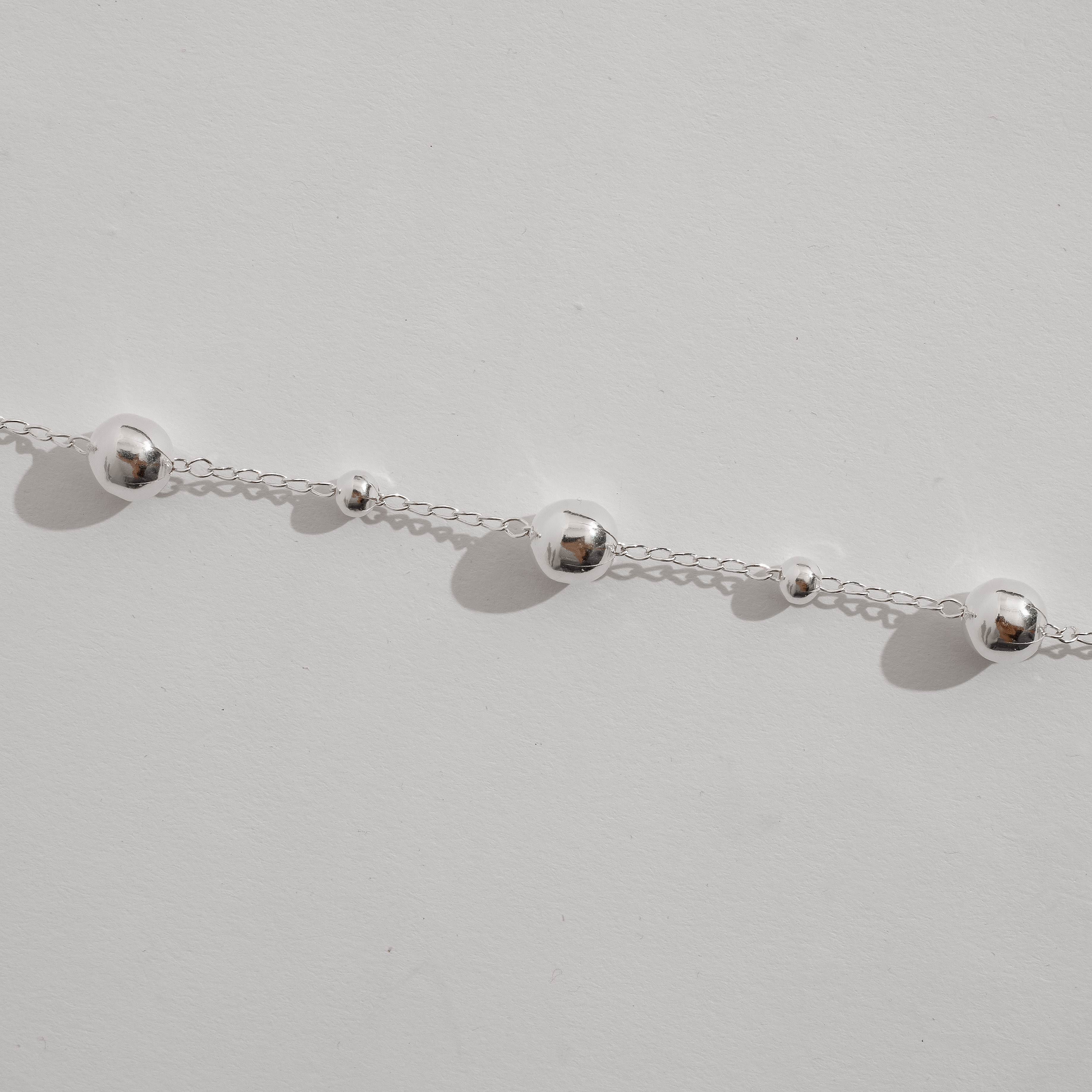 Imagem Pulseira entremeio bolas 5 e 9mm corrente cadeado