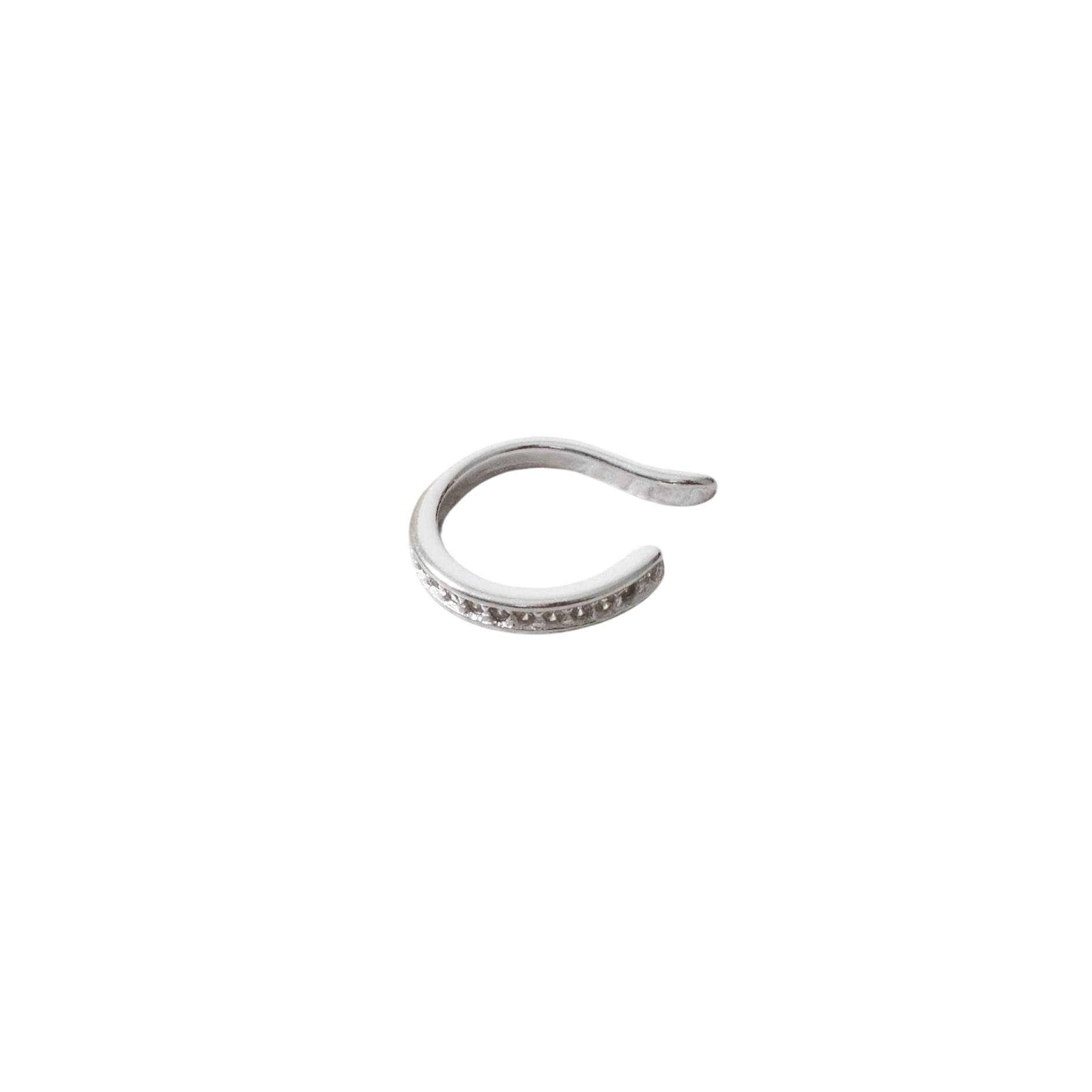 Piercing fake argola rígida com zircônias