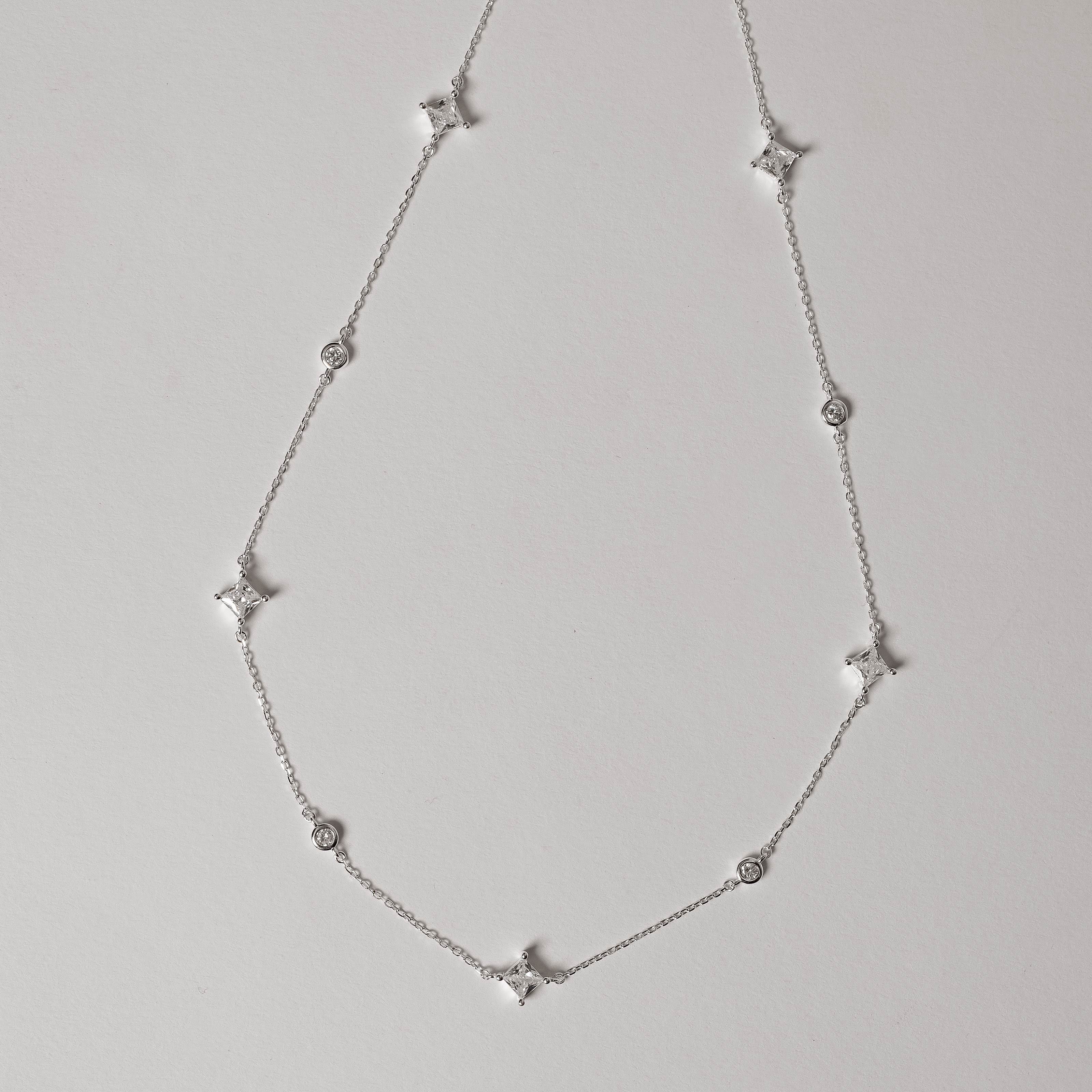 Imagem Colar entremeio zircônias redonda 3mm e losango 6mm 40+5cm