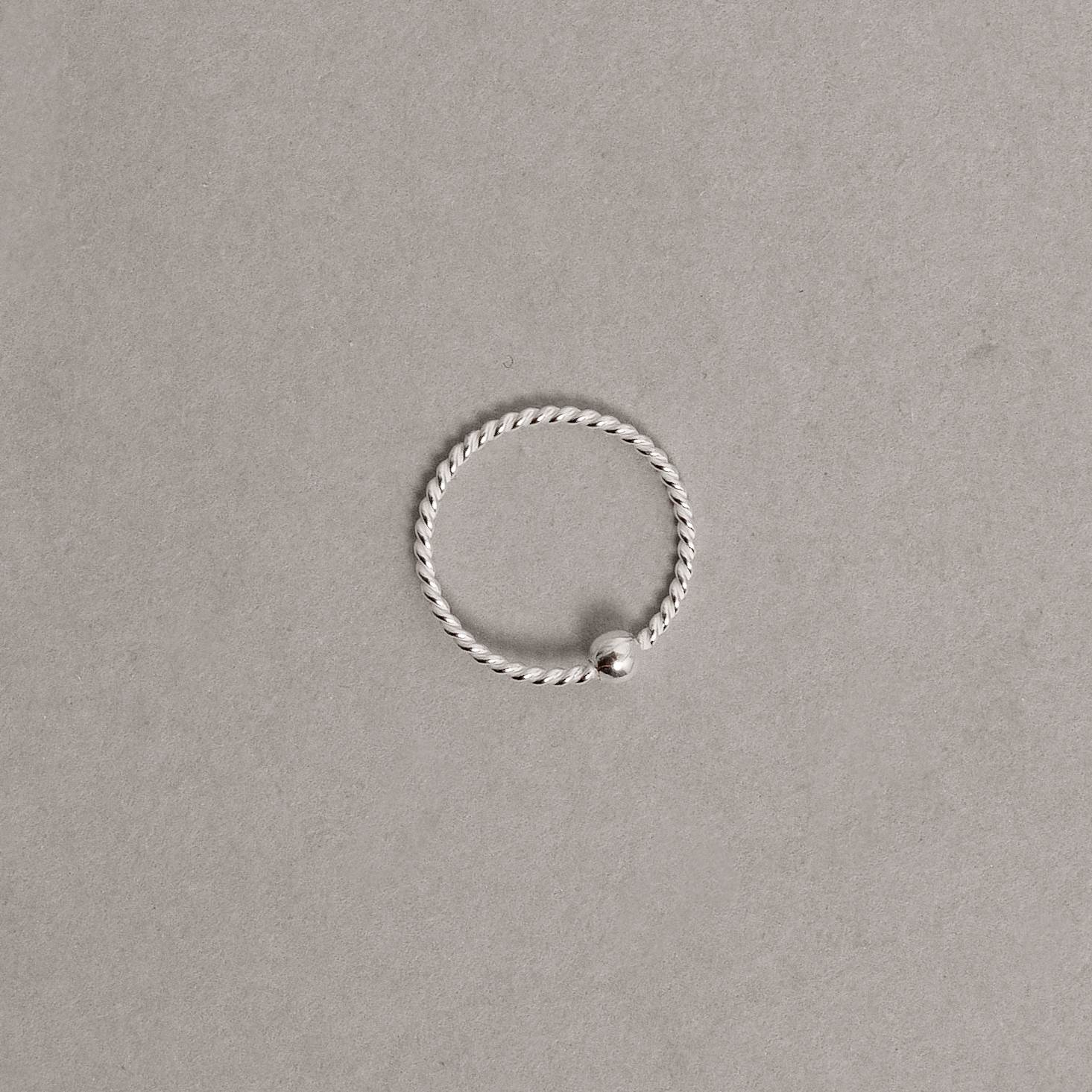 Piercing nariz argola torcida com bola 10mm