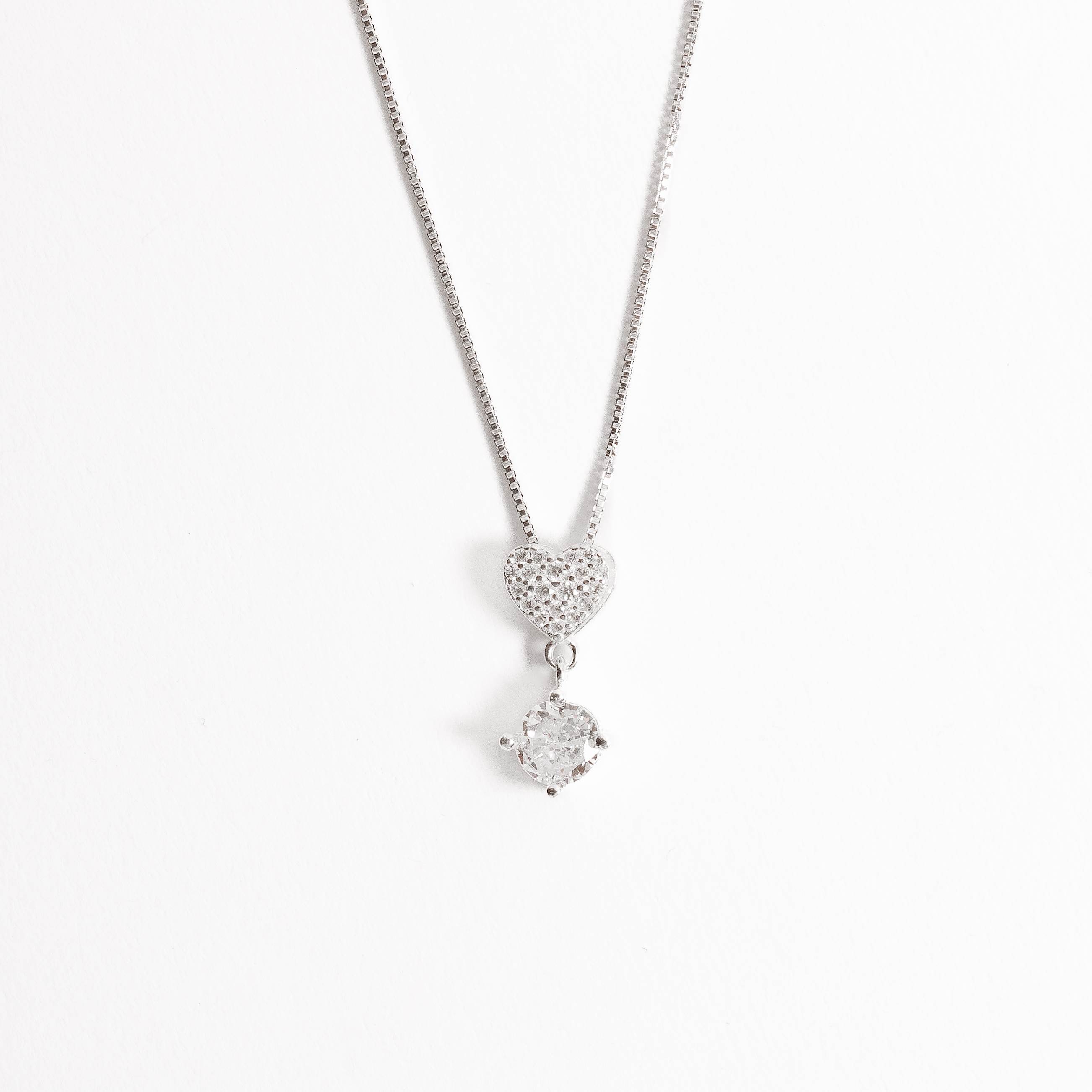 Colar coração cravejado 7mm com pingente zircônia 5mm 45cm