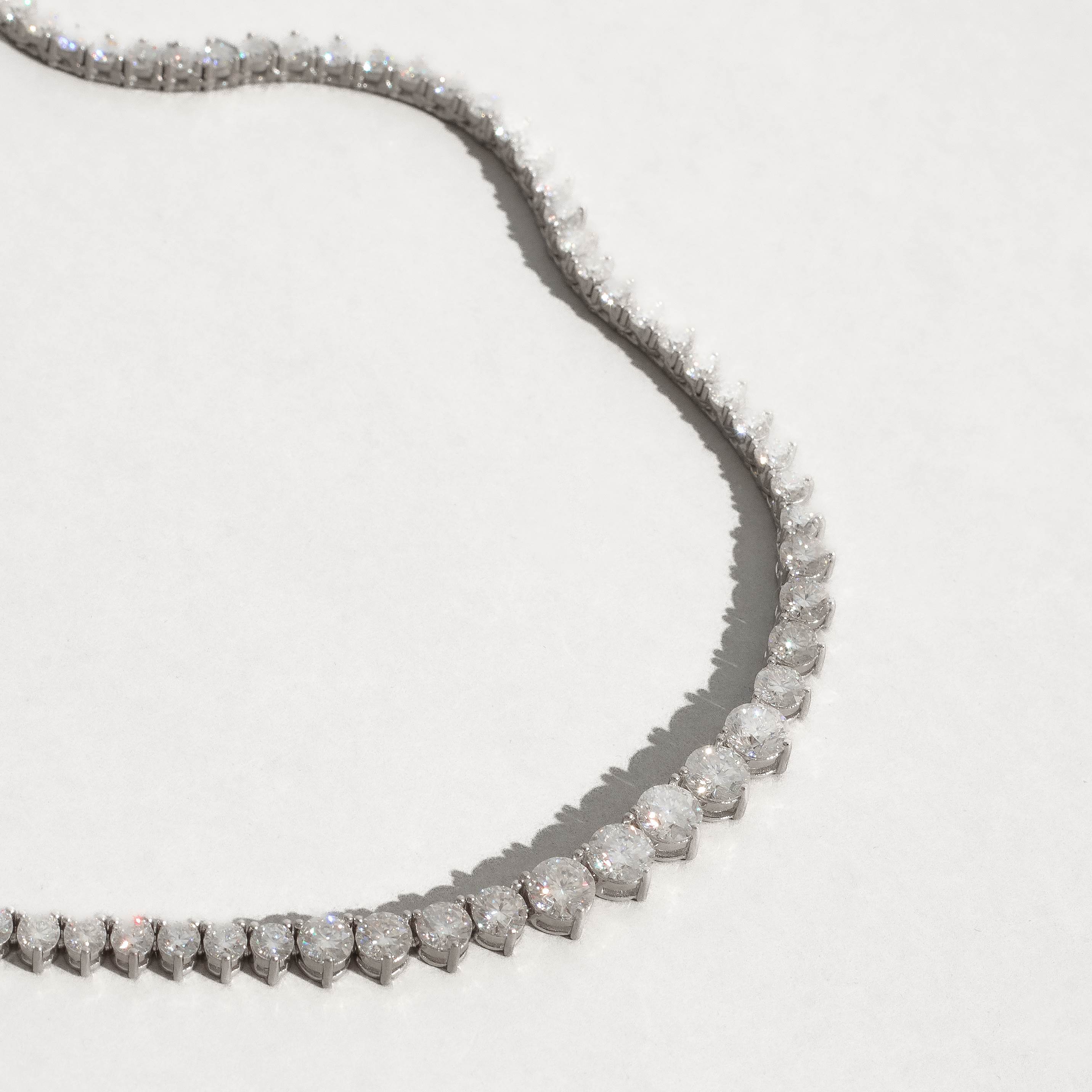 Colar Riviera 3 pontas moissanite degradê 3, 4 e 5mm 42cm fecho gaveta
