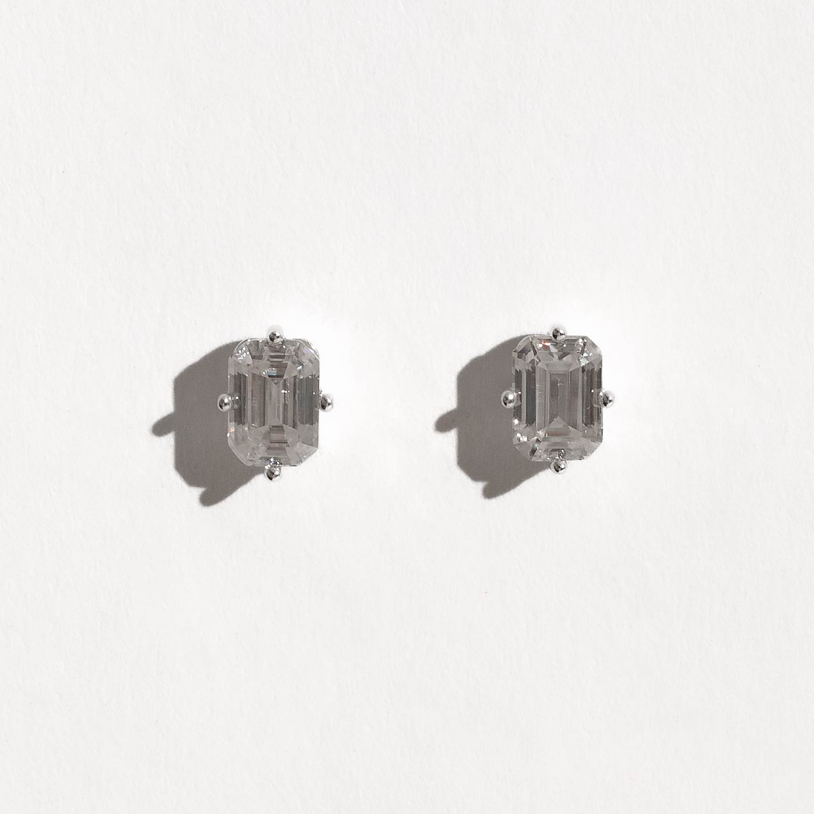 Imagem Brinco moissanite emerald 7x5mm