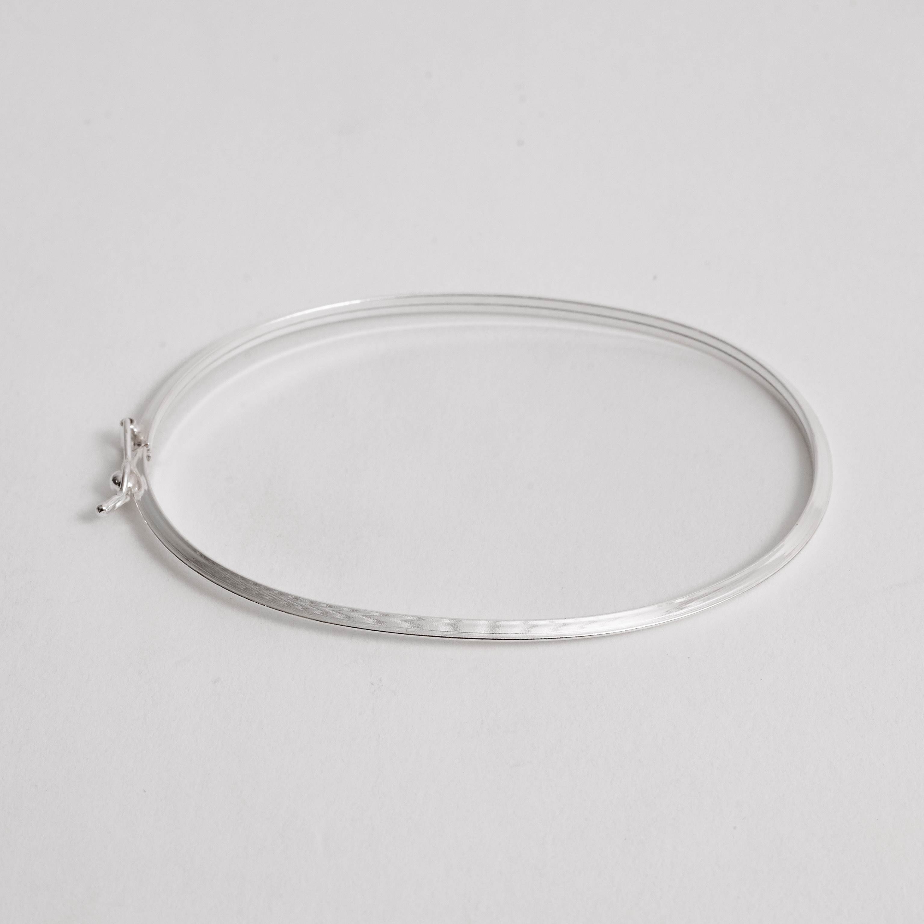 Bracelete 2.3 fio triângulo