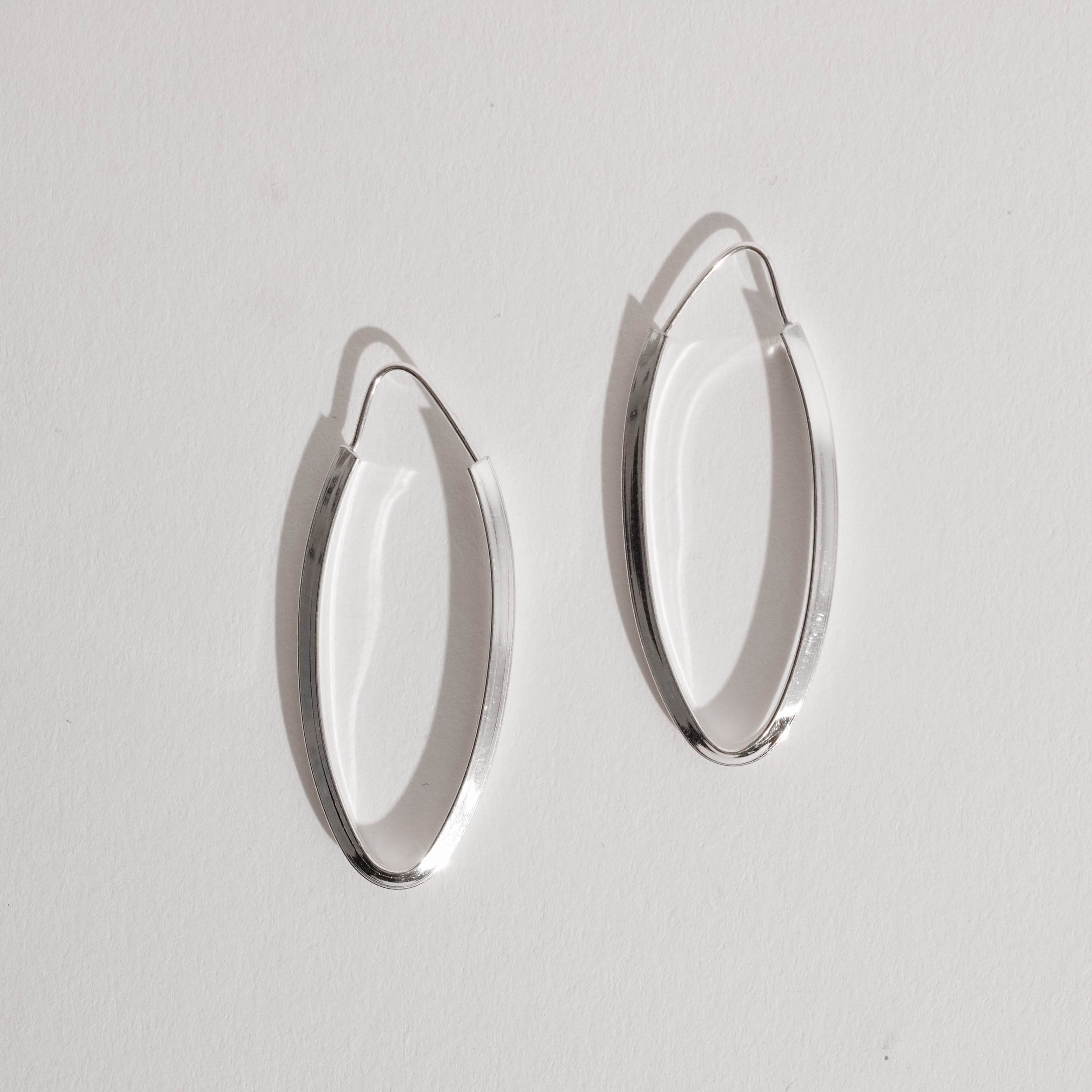 Imagem Argola oval 37x13mm fio triângulo