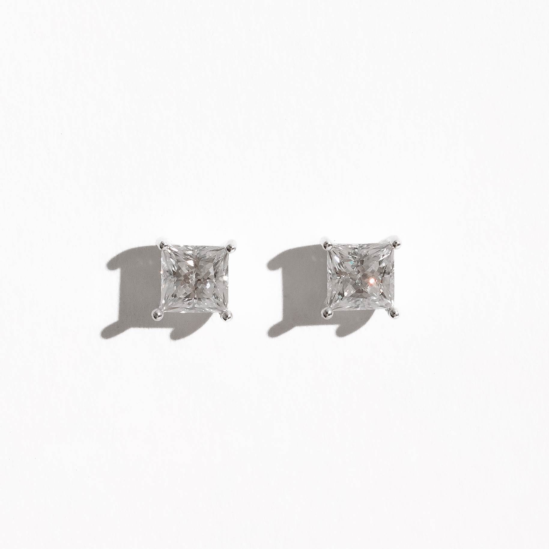 Imagem Brinco moissanite losango cristal 6x6mm 