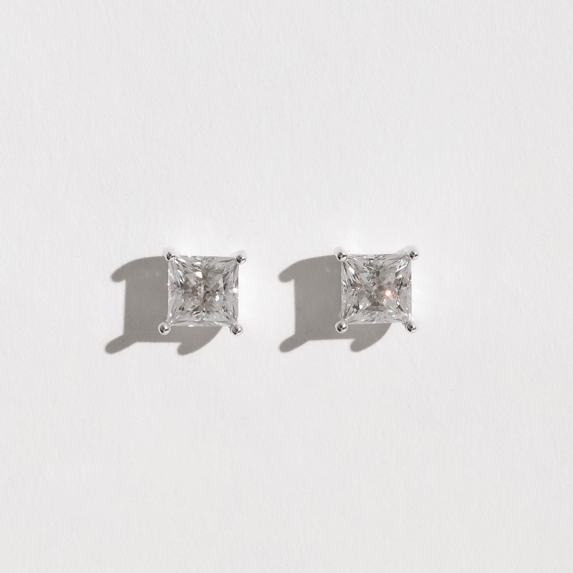 Imagem Brinco moissanite losango cristal 6x6mm