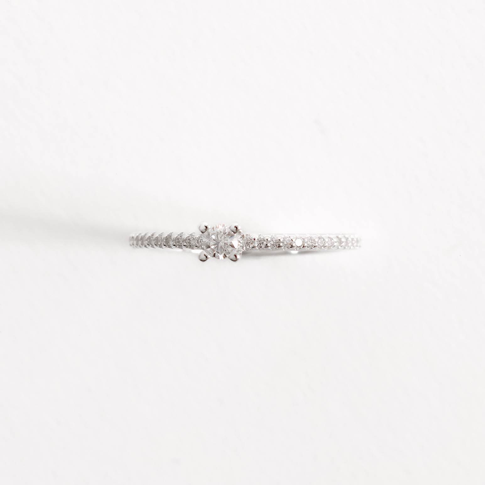 Anel meia aliança com solitário moissanite 3mm 