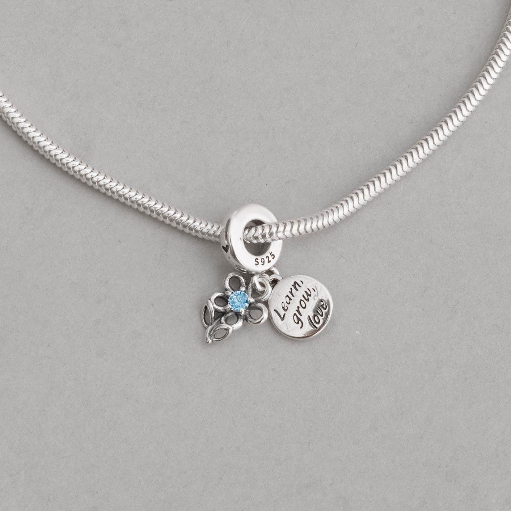 Imagem Secundária Berloque pingentes flor com zircônia azul e placa learn, grow, love envelhecido