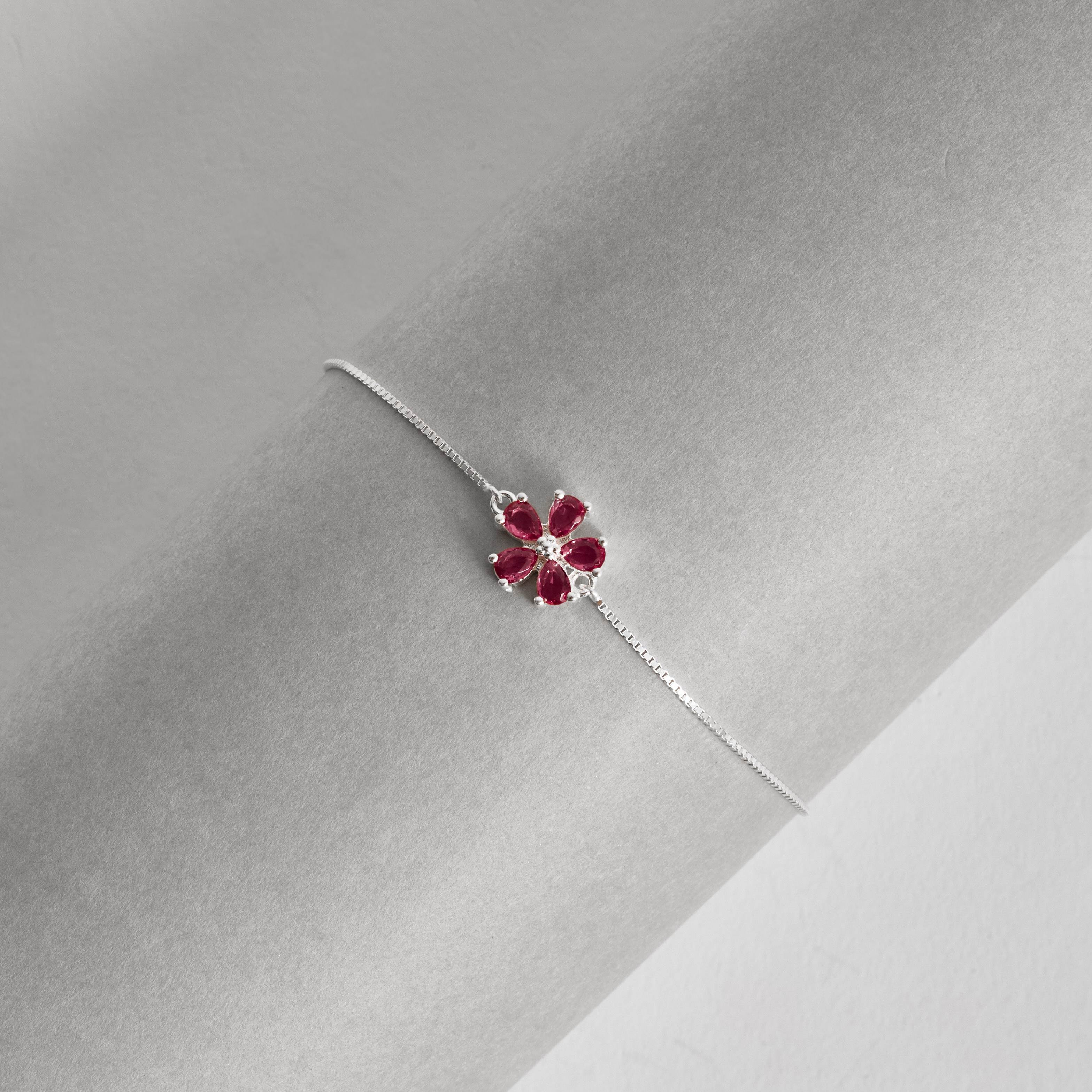 Imagem Pulseira entremeio flor cravejada rubi 11mm 16+4cm