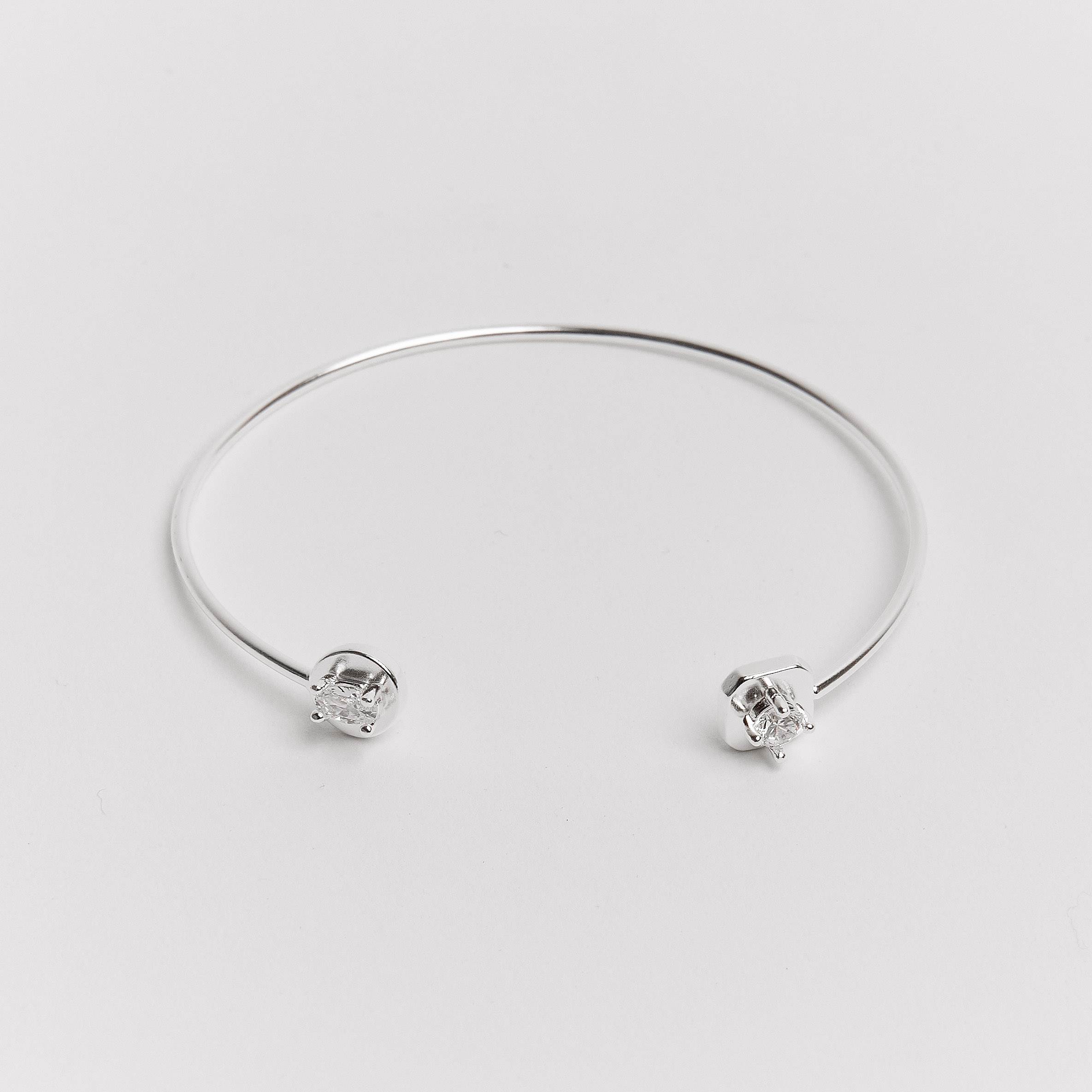 Bracelete 2 zircônias redonda e oval regulável