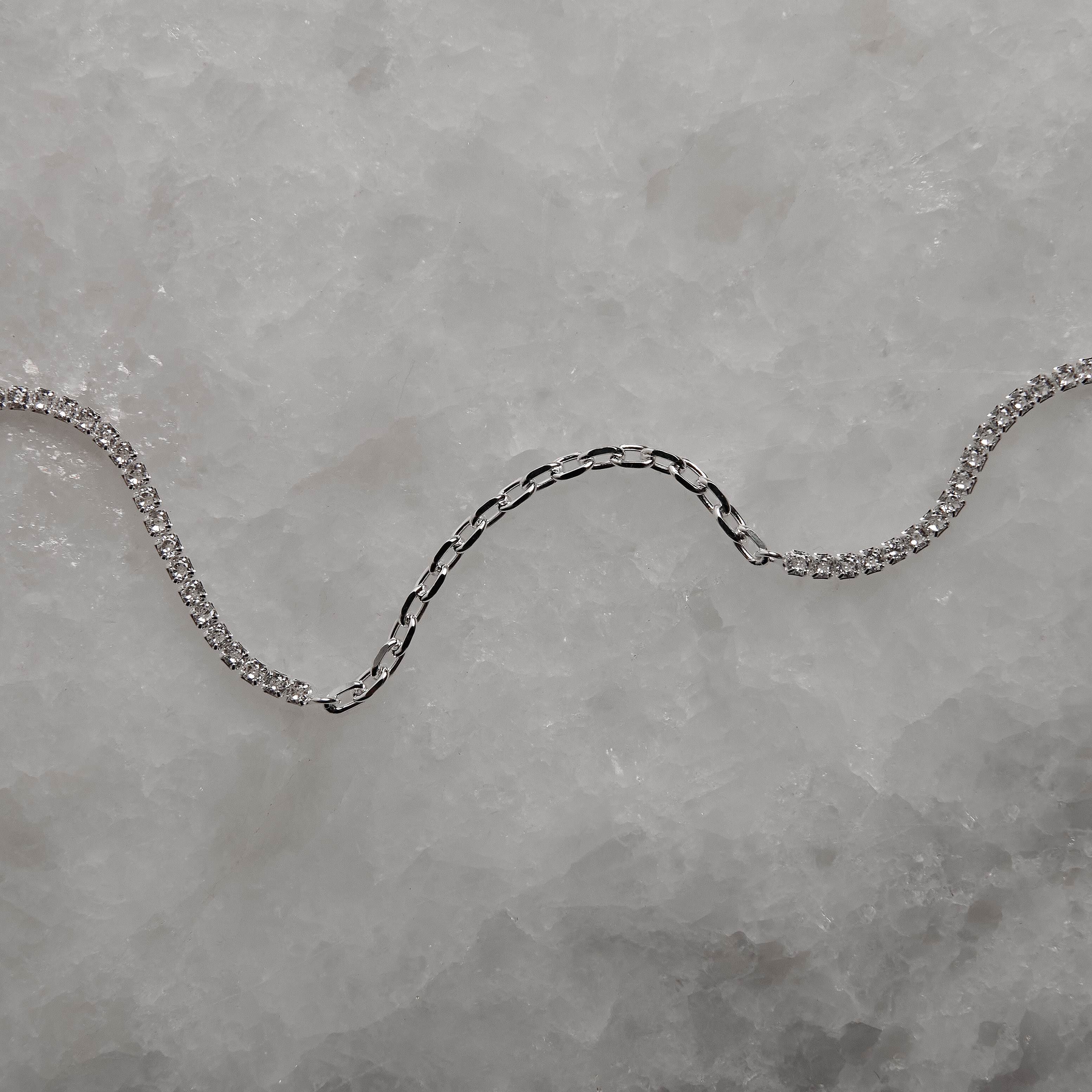 Imagem Secundária Pulseira entremeio Riviera 2.2 e corrente cadeado 17,5cm com alongadora