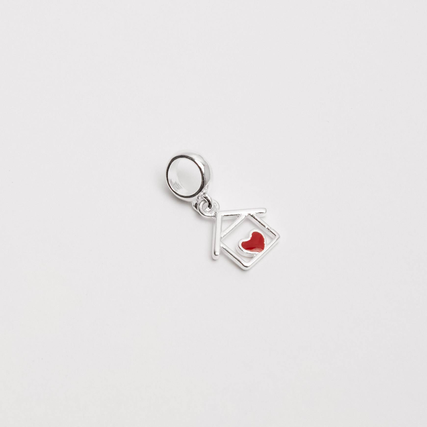 Berloque pingente casa com coração resina 10mm