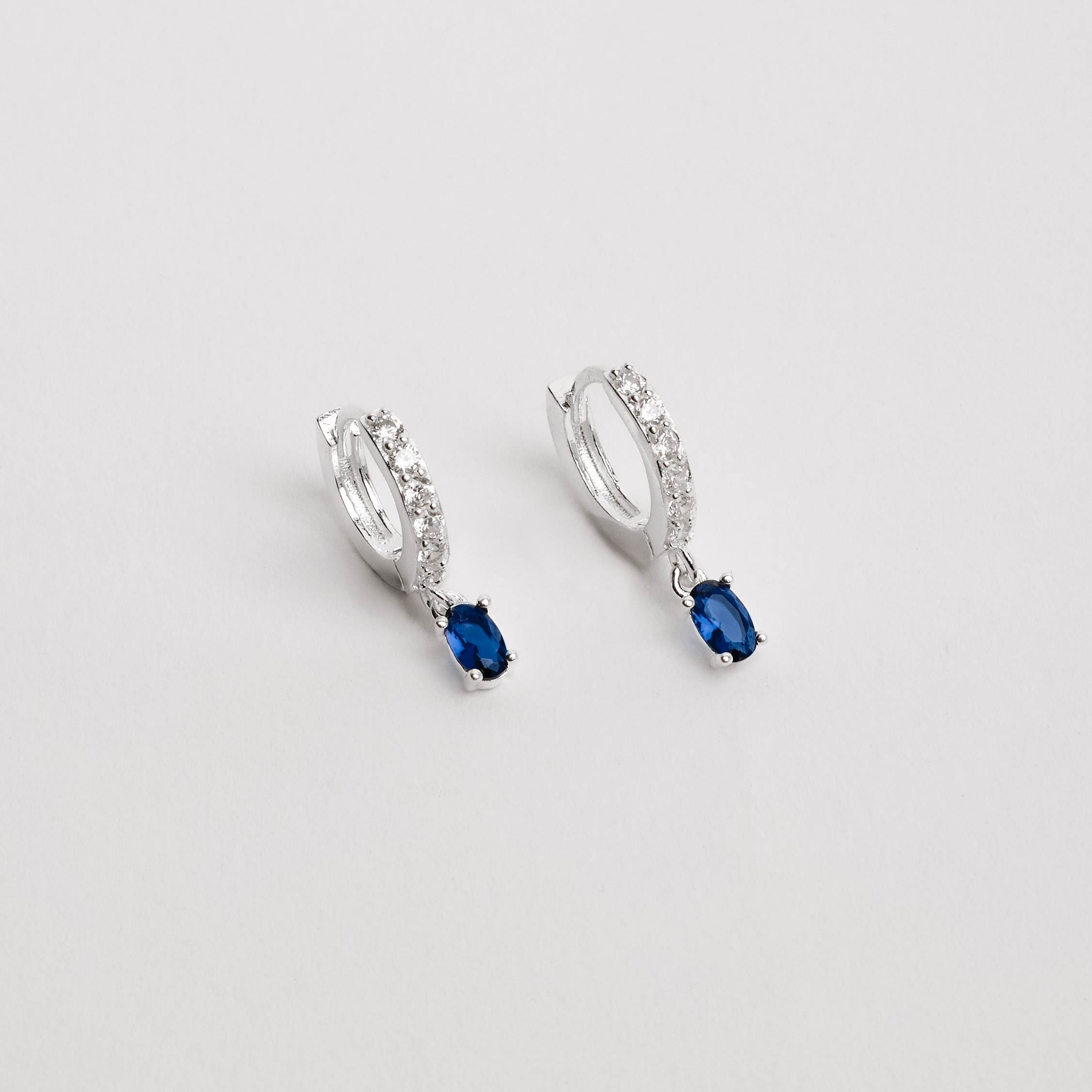 Imagem Argola click cravejada 11mm pingente zircônia oval azul