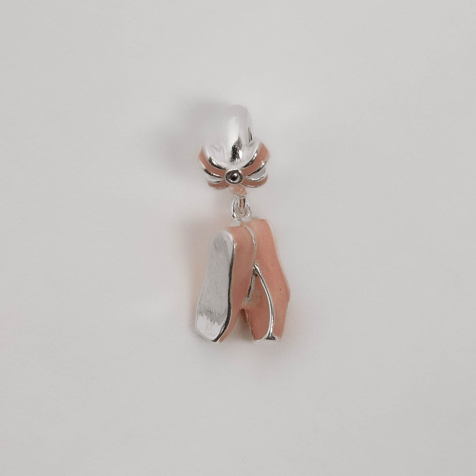 Berloque pingentes sapatilha 12mm resina rosa