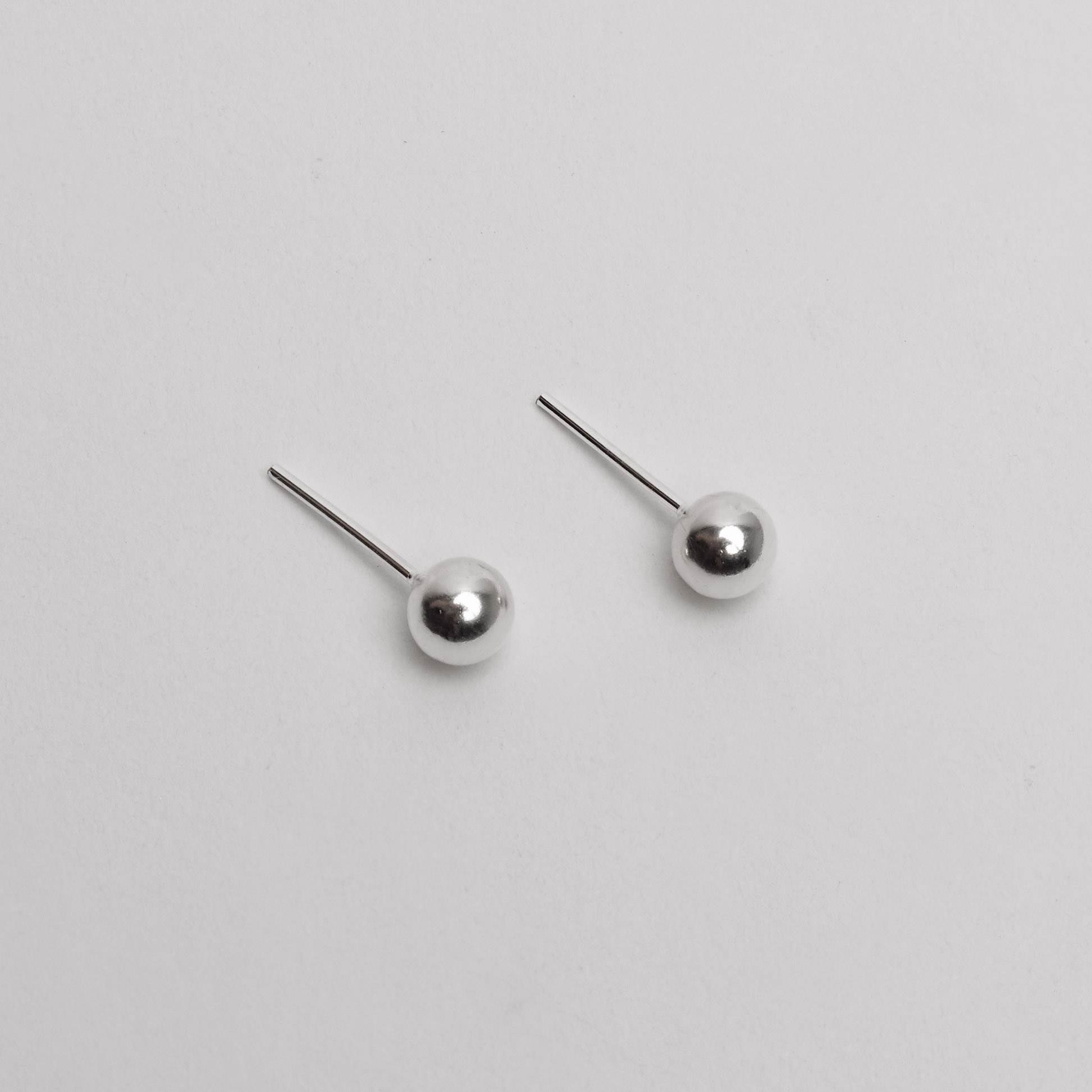 Brinco bola 5mm