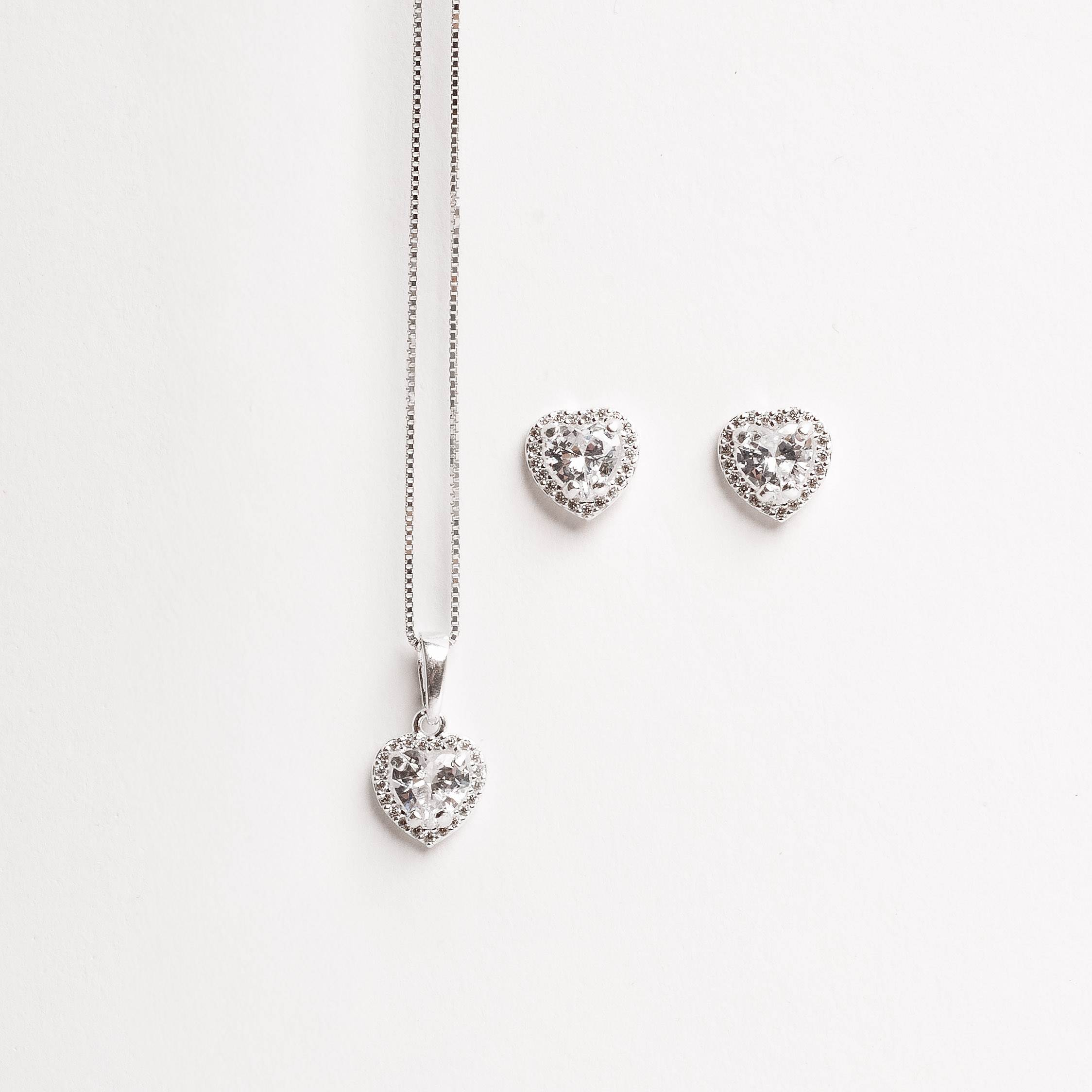 Conjunto brinco e colar zircônia coração com cravejado cristal 9mm 45cm