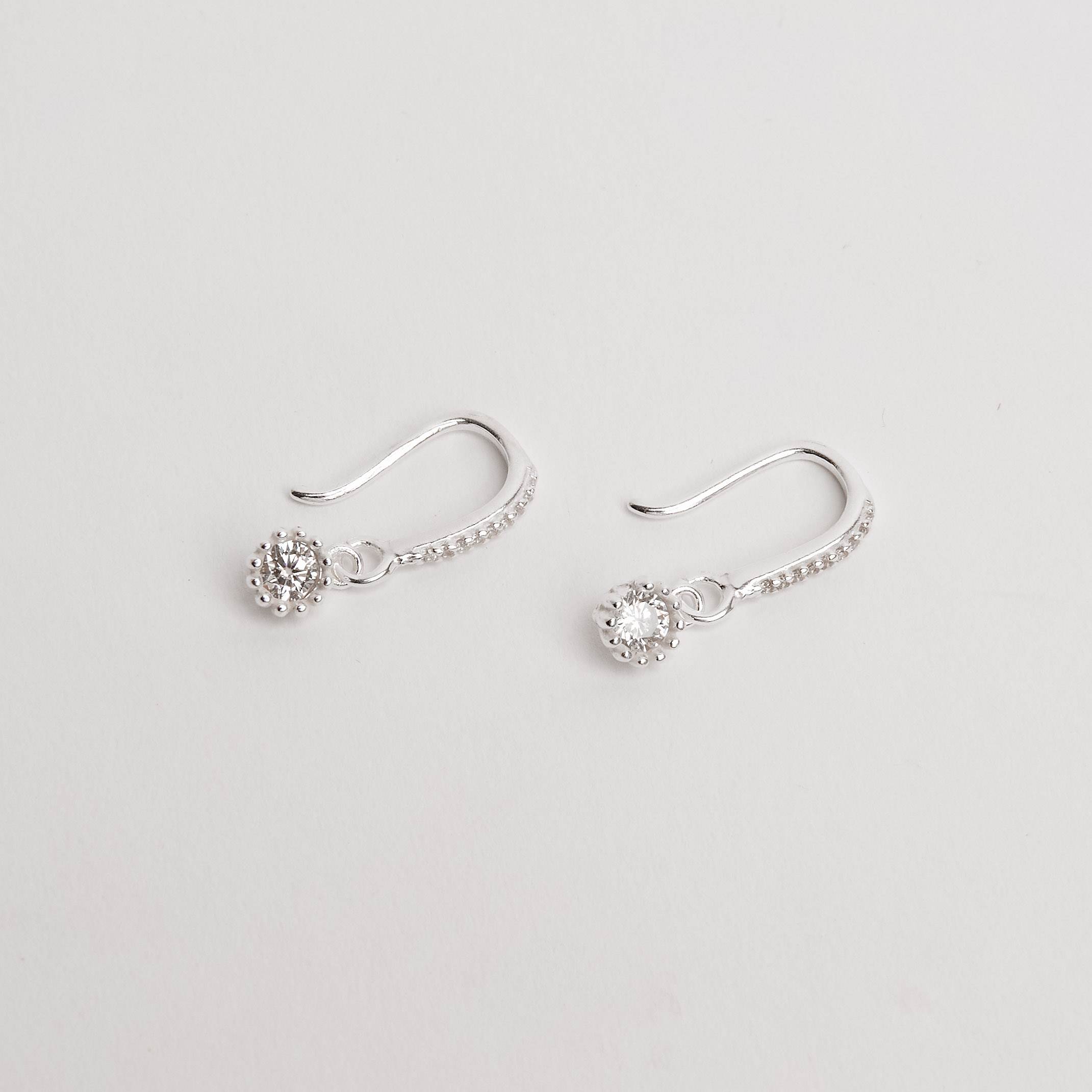 Imagem Secundária Brinco fio rígido pingente zircônia 4mm