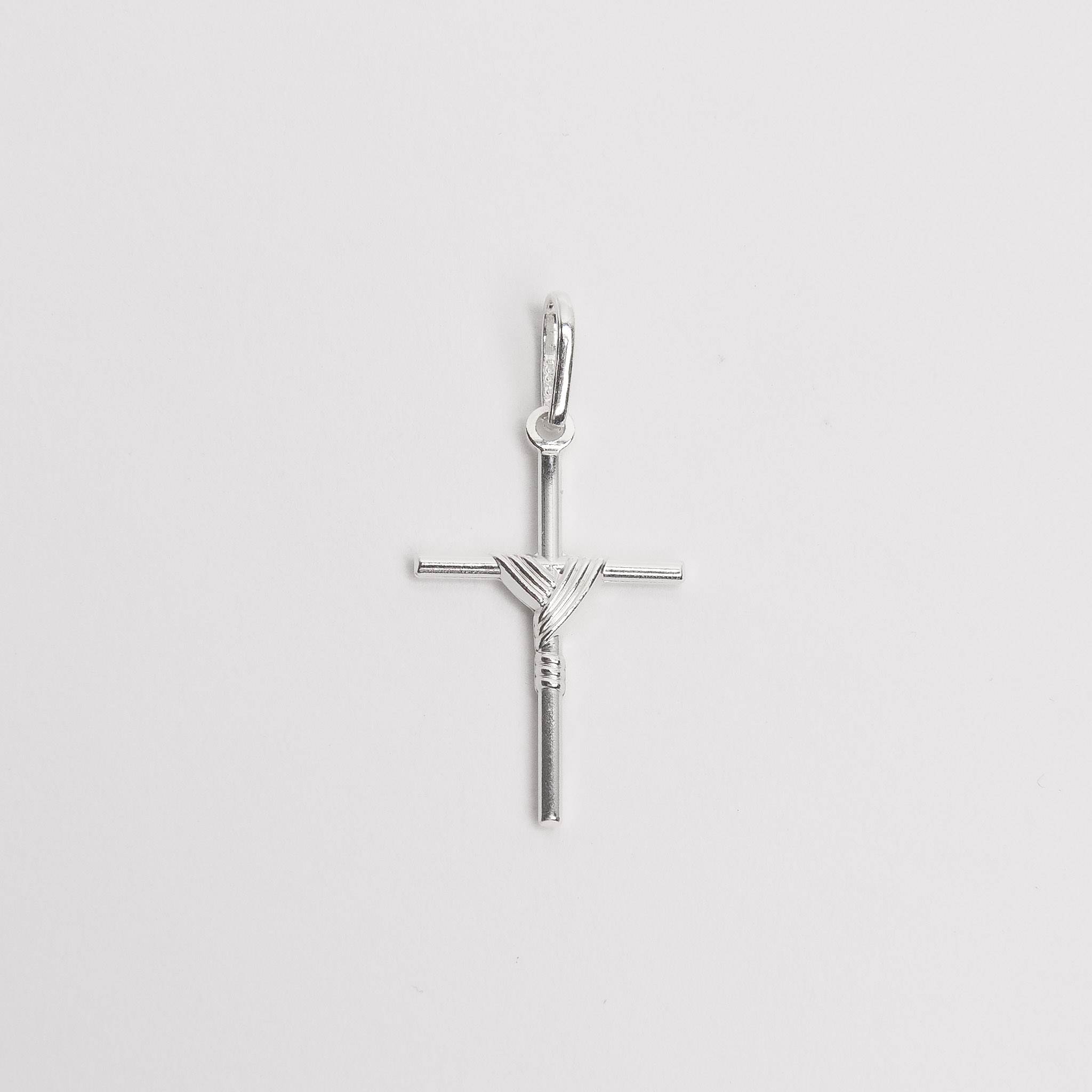 Pingente cruz 20mm