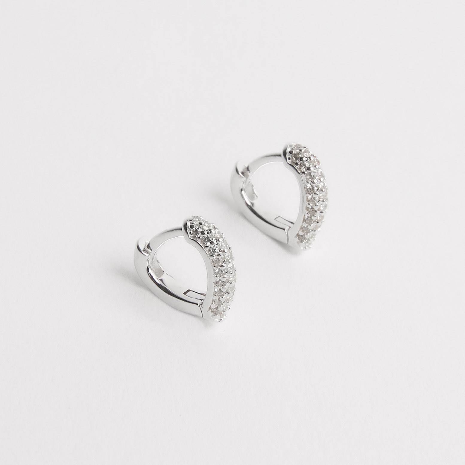Argola click gota 10mm triplo cravejado