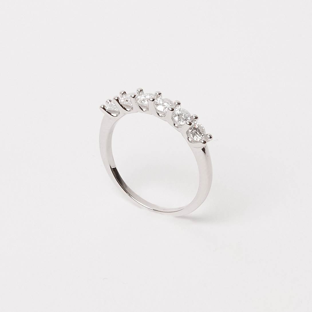 Anel meia aliança moissanites 3mm ródio