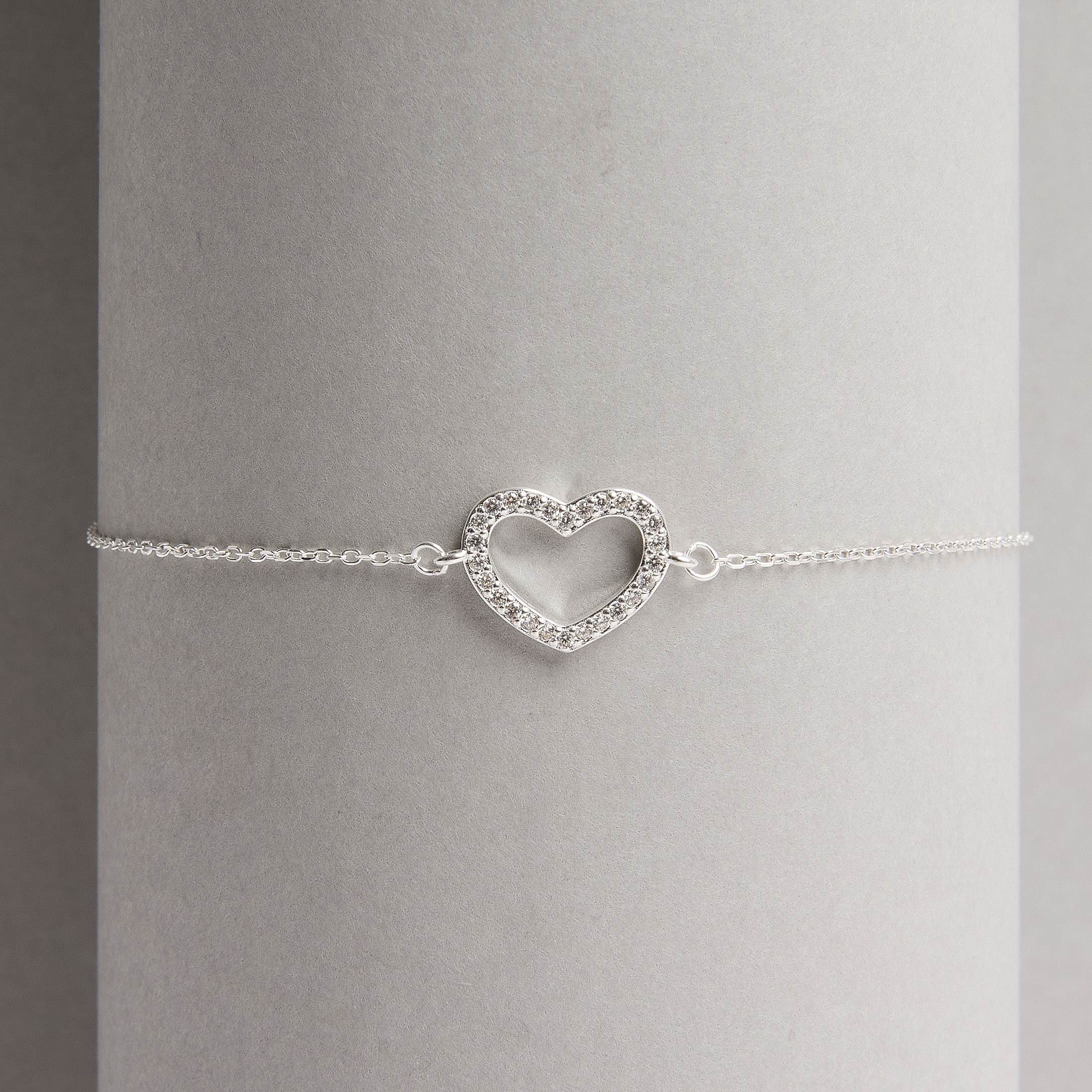 Pulseira entremeio coração vazado cravejado 13mm 16+4cm