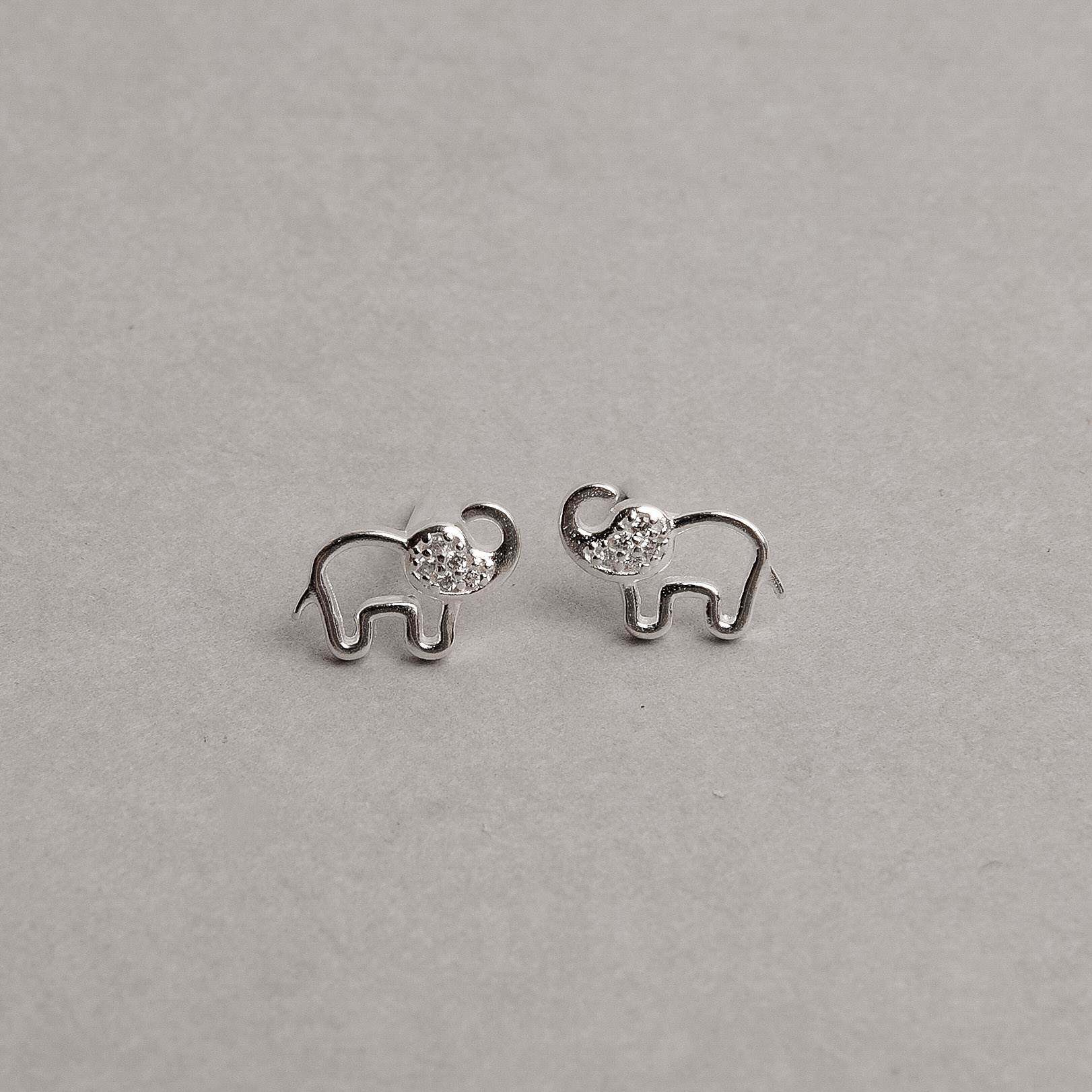 Brinco elefante vazado cabeça cravejada 10mm