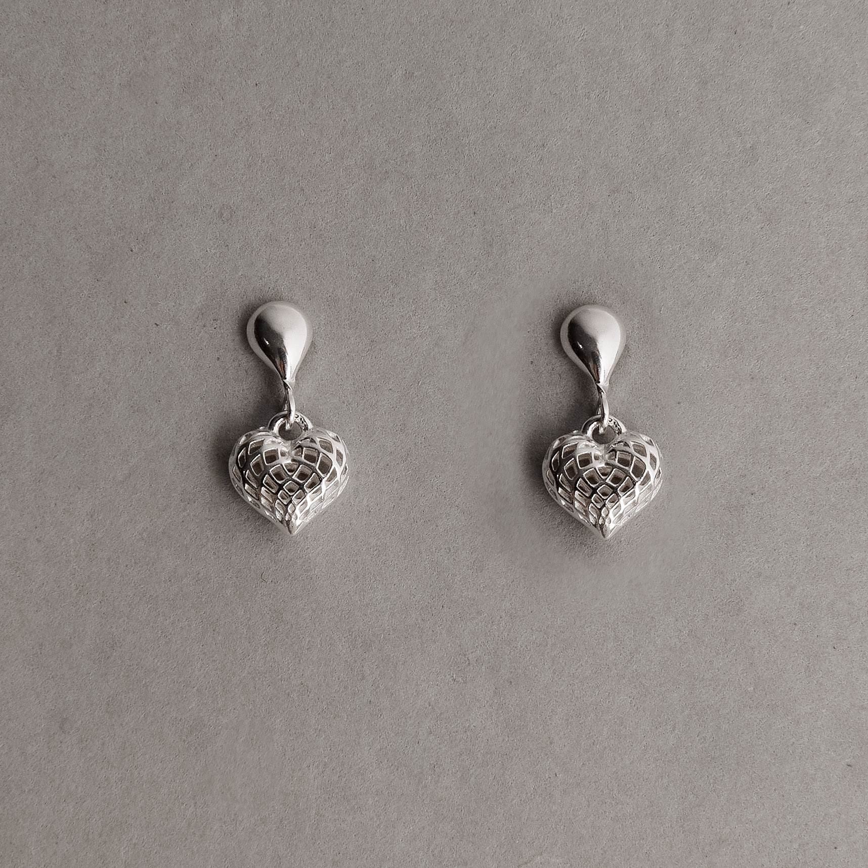 Brinco base gota pingente coração 3D
