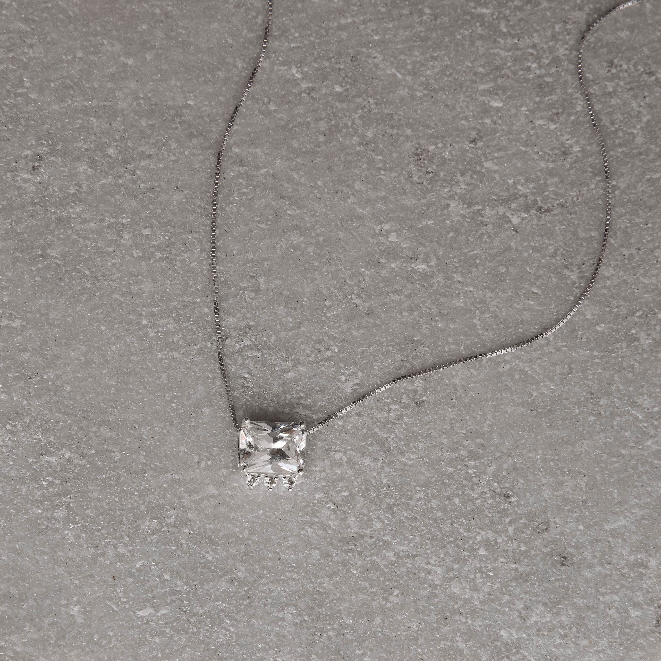 Imagem Secundária Colar zircônia retangular com cravejado 9mm 45cm