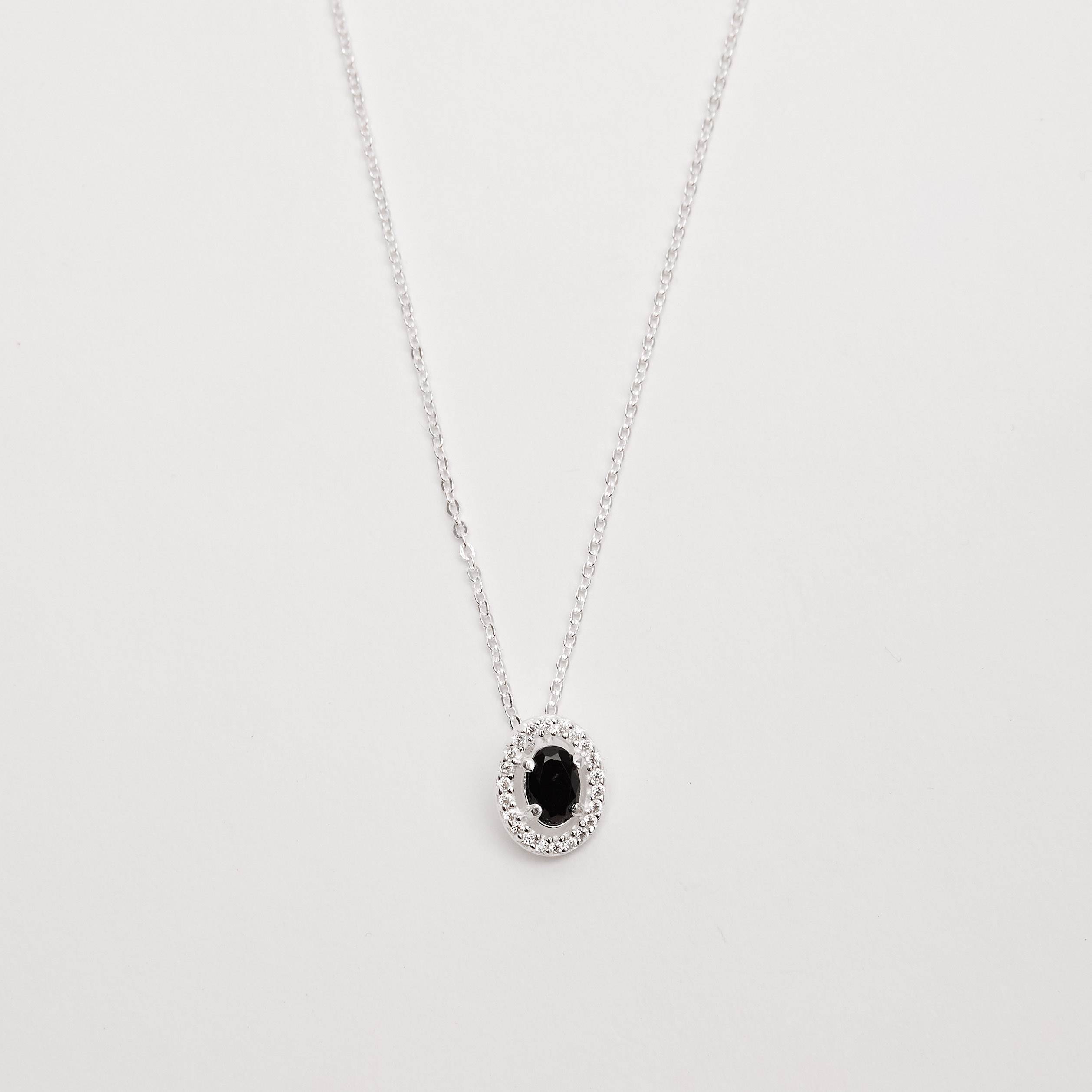 Imagem Colar zircônia oval ônix com cravejado 11mm corrente cadeadinho 45cm
