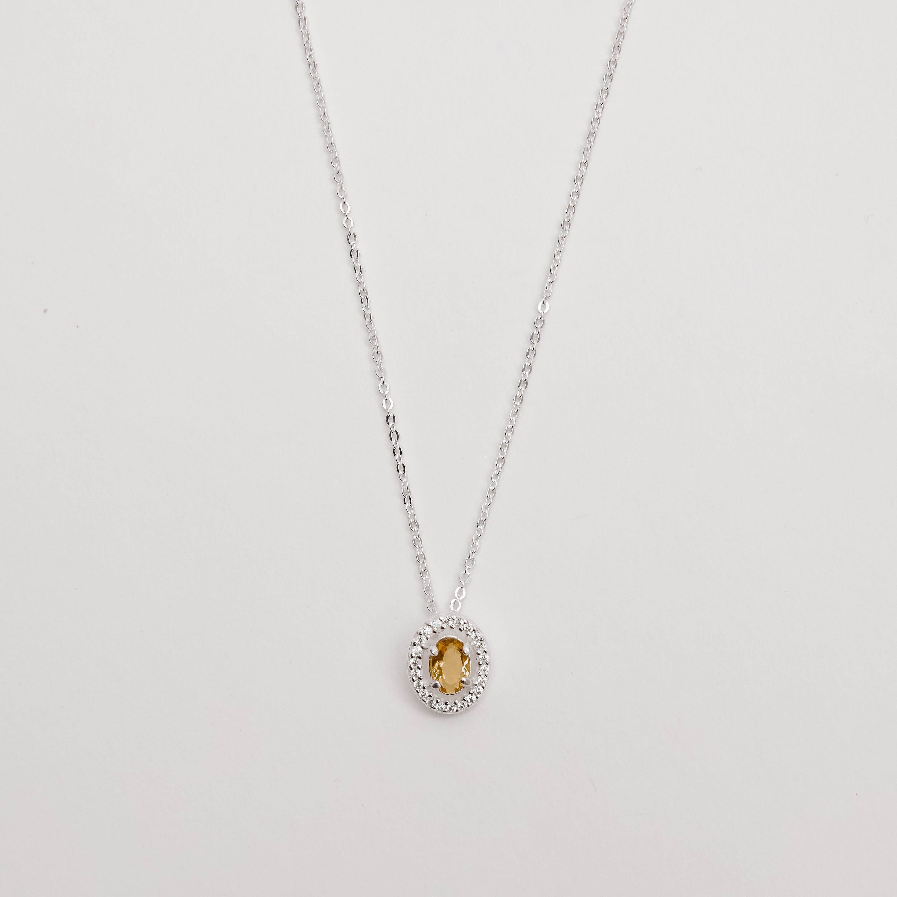 Imagem Colar zircônia oval amarela com cravejado 11mm corrente cadeadinho 45cm