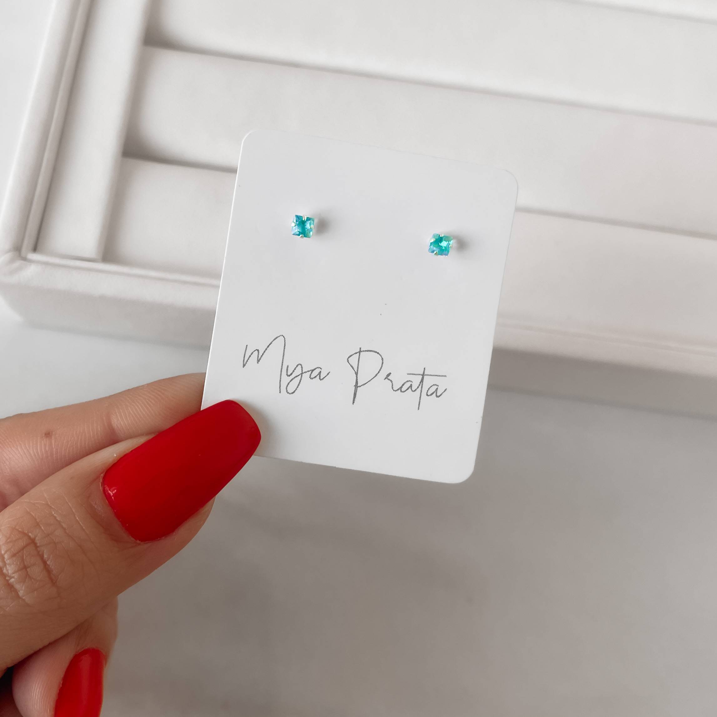 Imagem Secundária Brinco zircônia quadrada azul 3mm