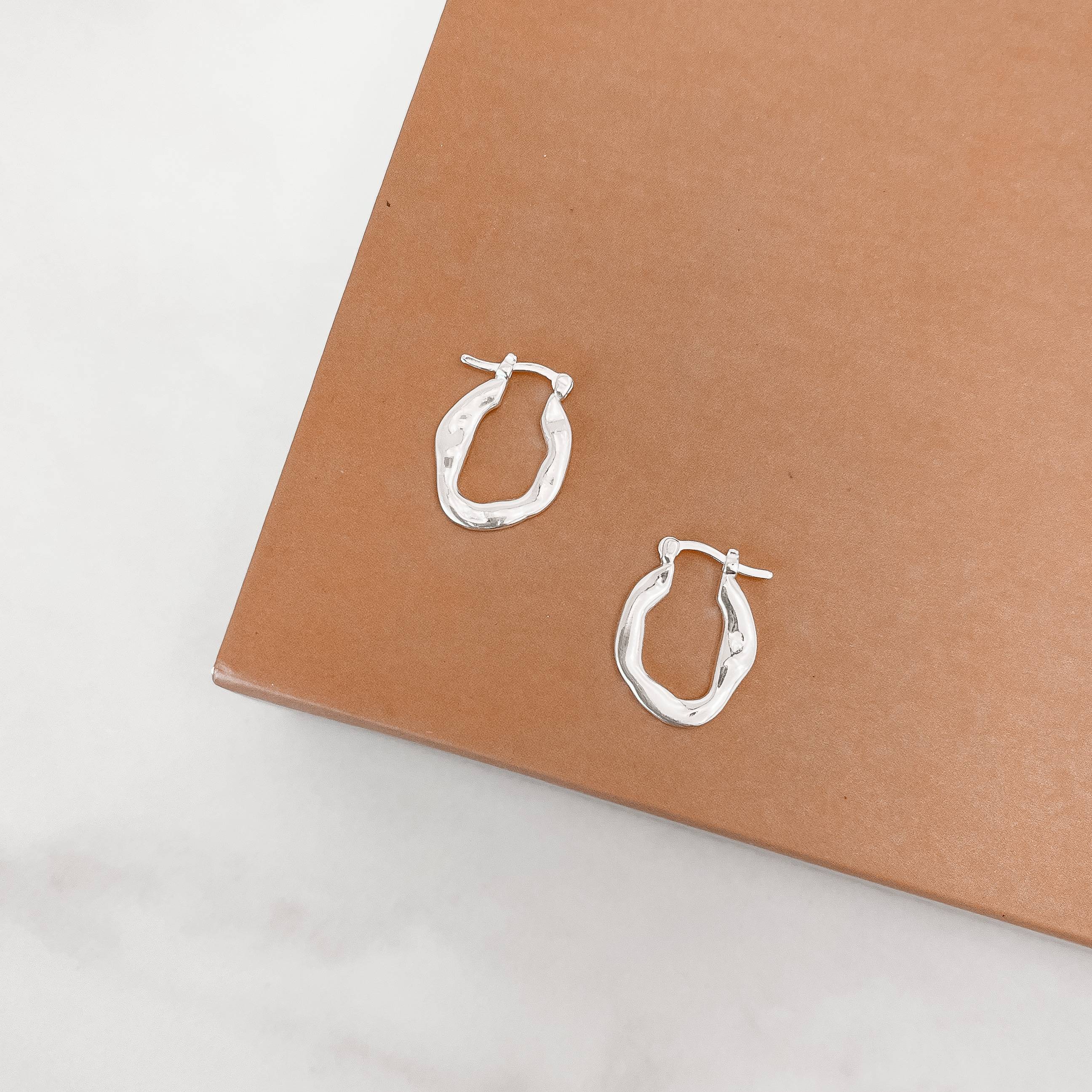 Imagem Argola ondulada 18mm trava