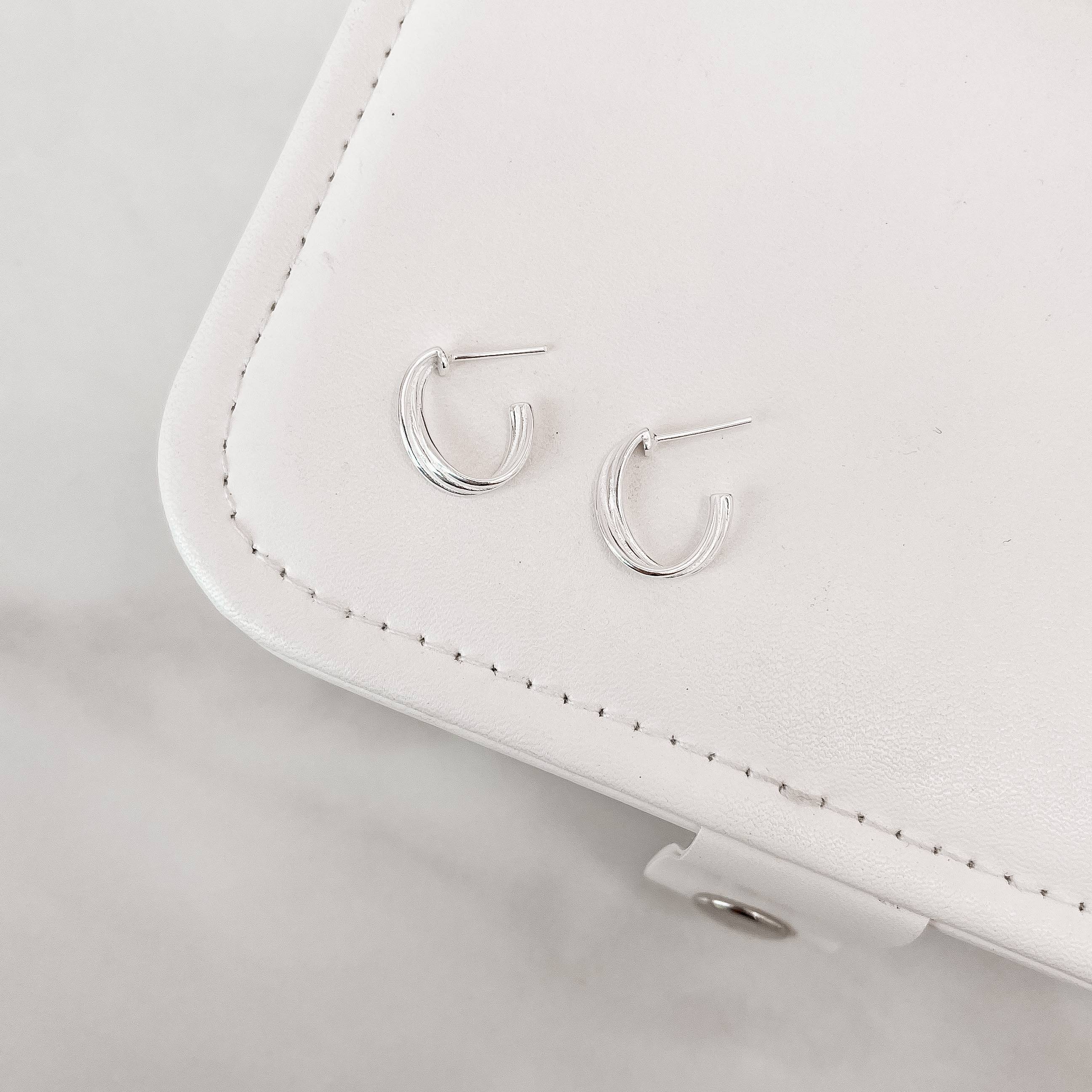 Argola oval 3 fios 16mm tarraxa