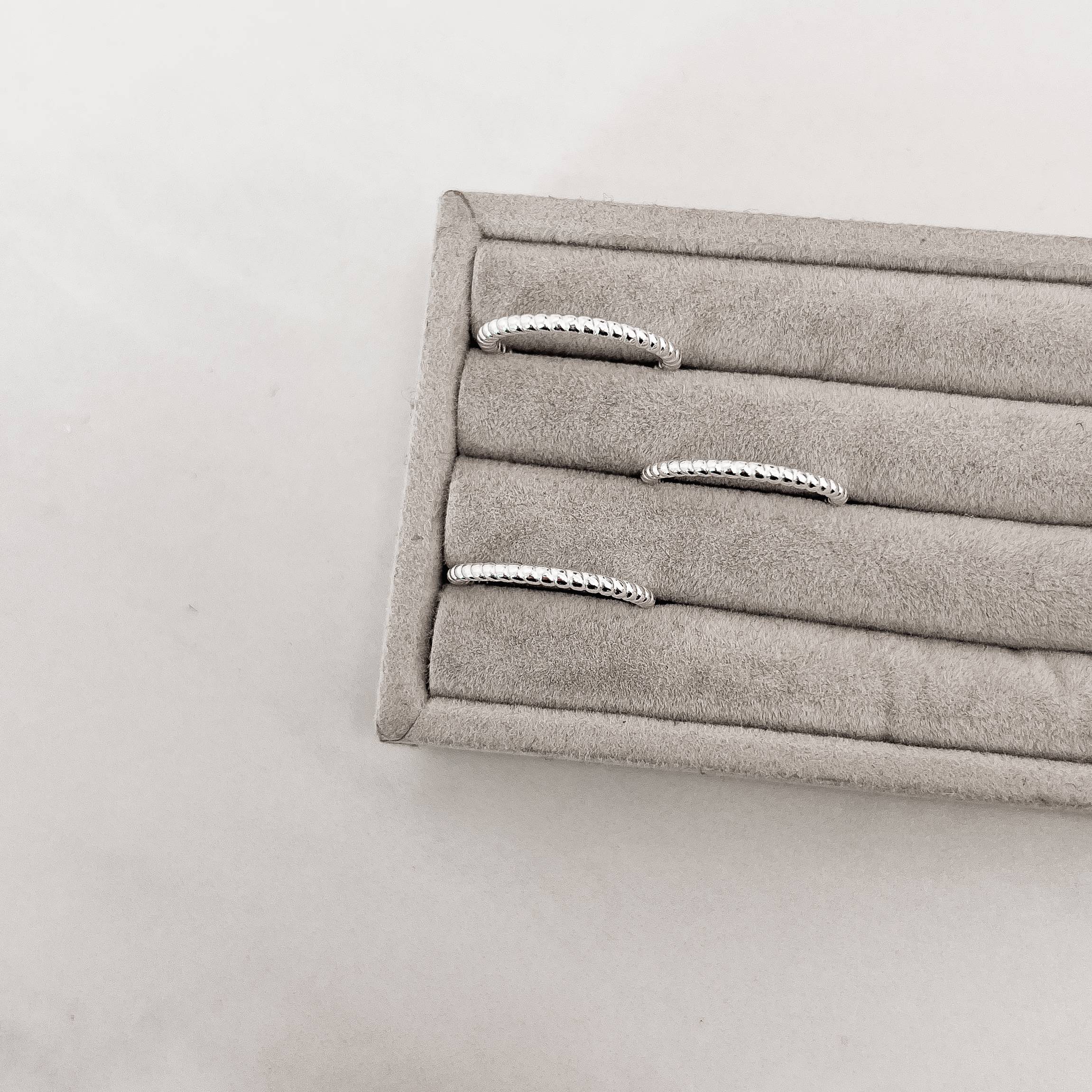 Anel detalhe torcido