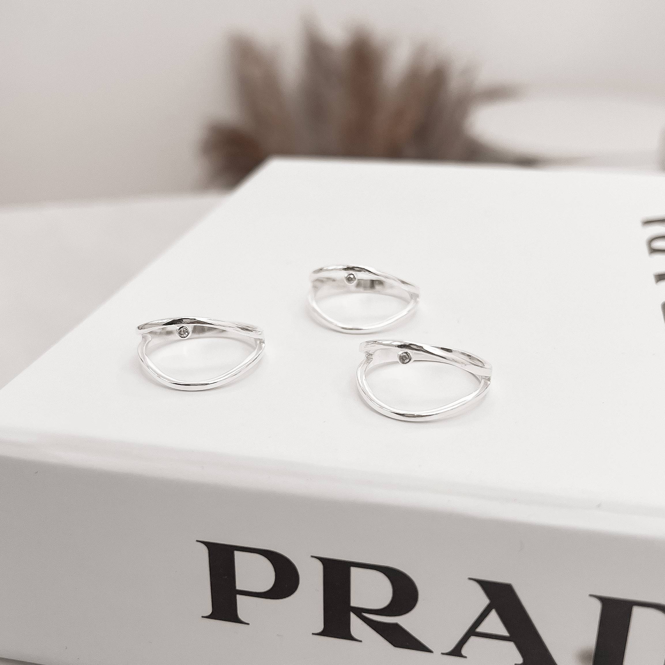 Imagem Anel largo 2 fios detalhe zircônia