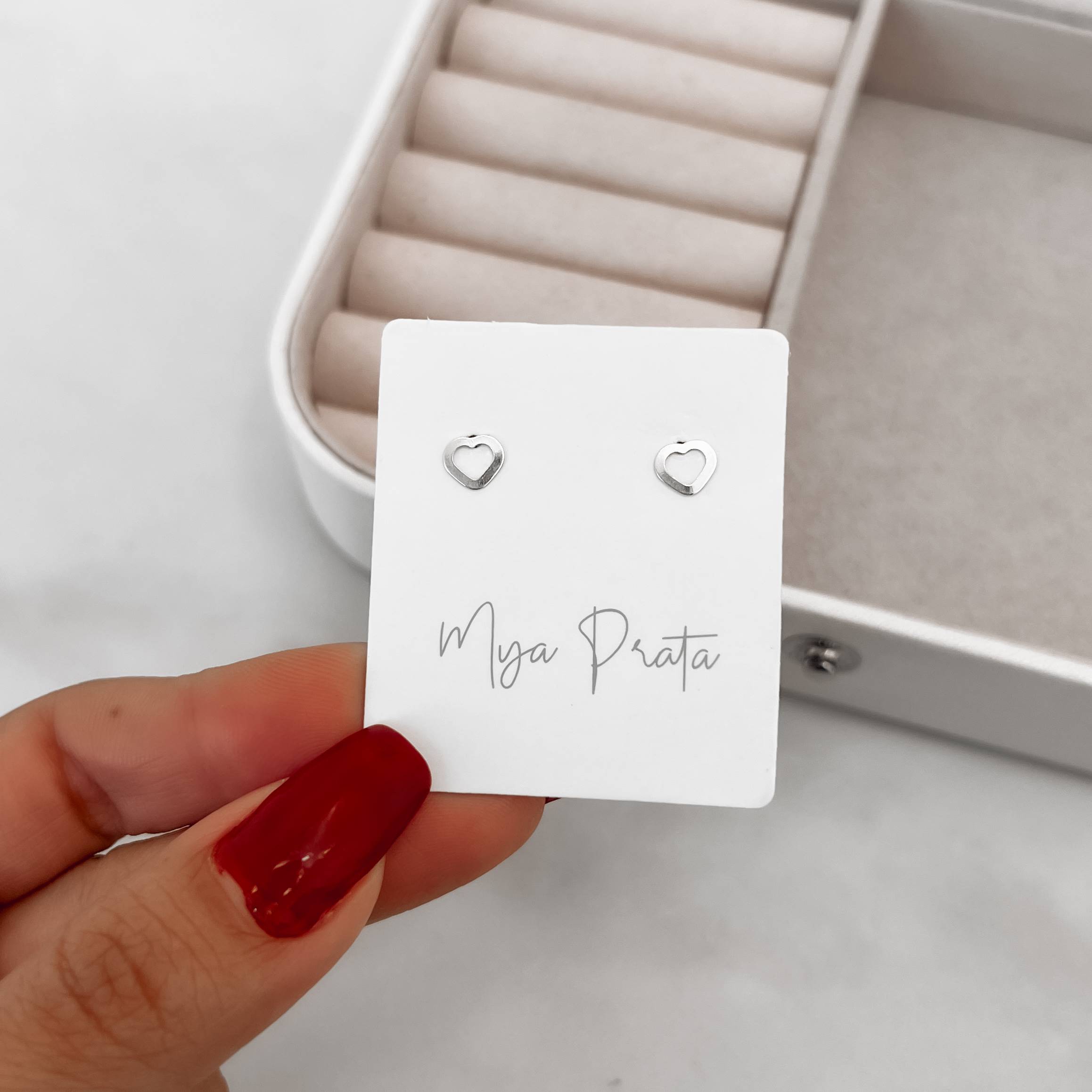 Imagem Secundária Brinco coração vazado 6mm