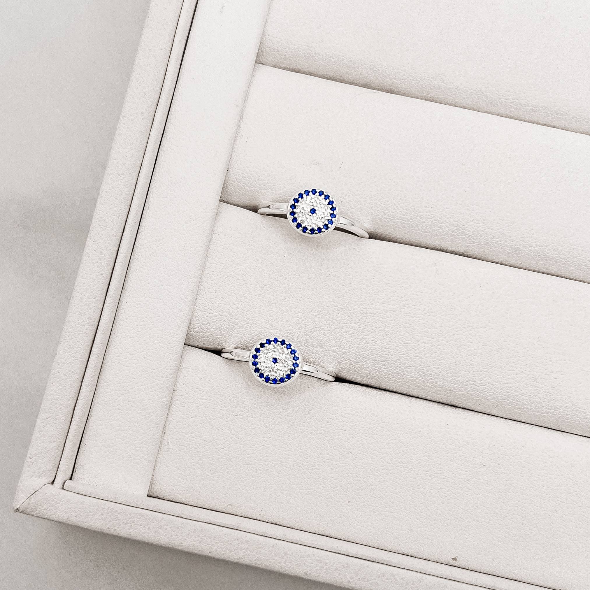 Imagem Secundária Anel círculo cravejado cristal e azul