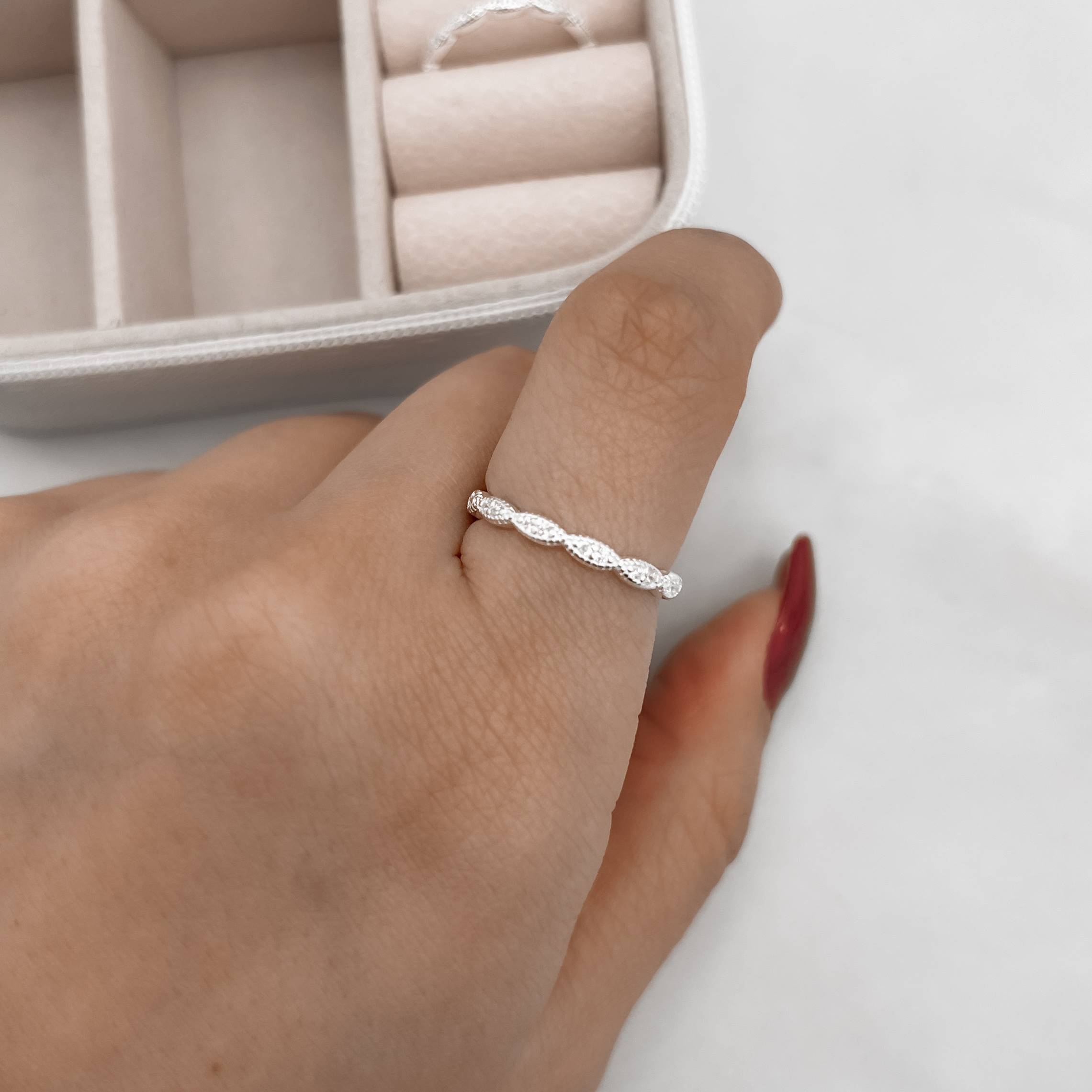 Imagem Secundária Anel navetes cravejados