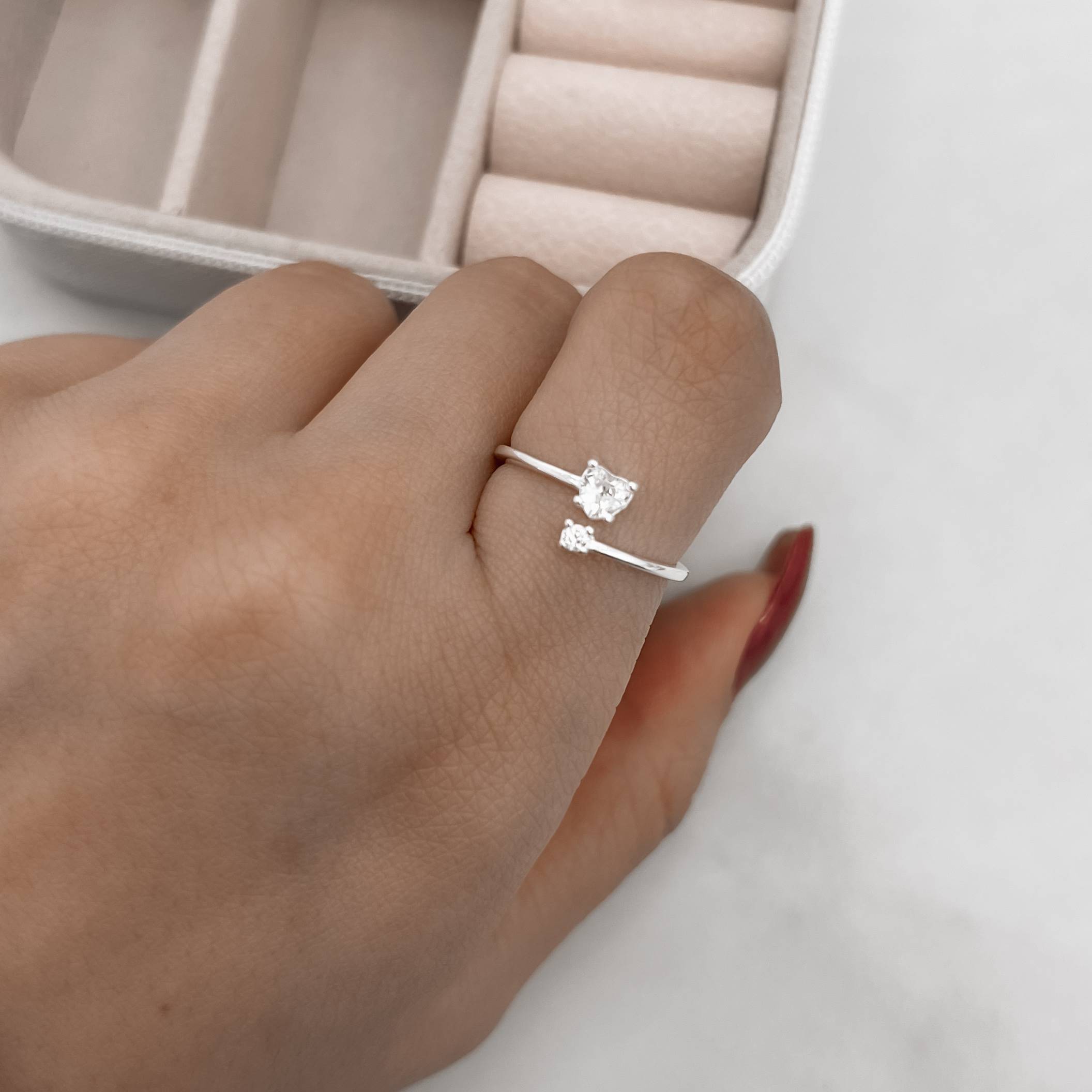 Imagem Secundária Anel zircônias coração e redonda cristal regulável P