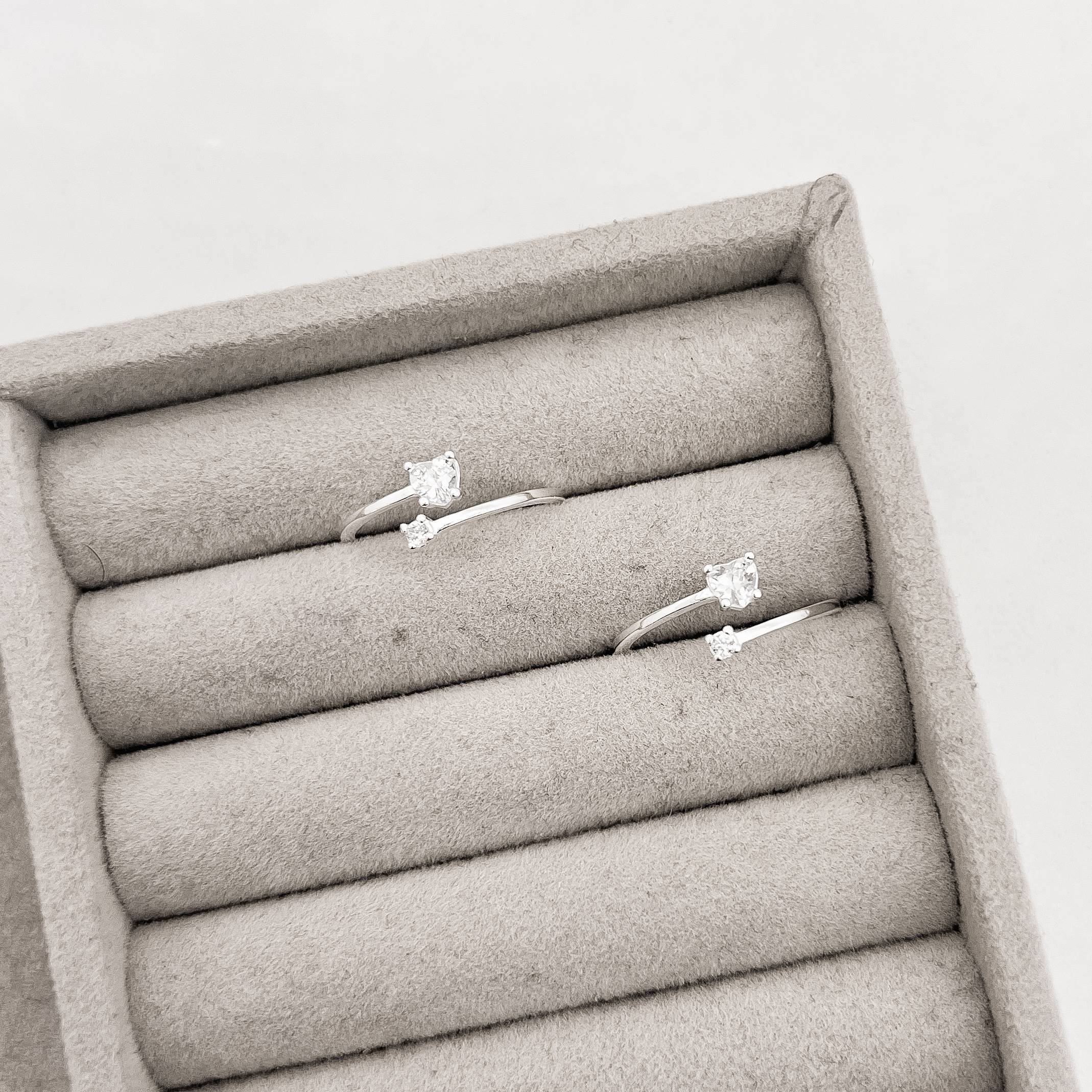 Imagem Secundária Anel zircônias coração e redonda cristal regulável G