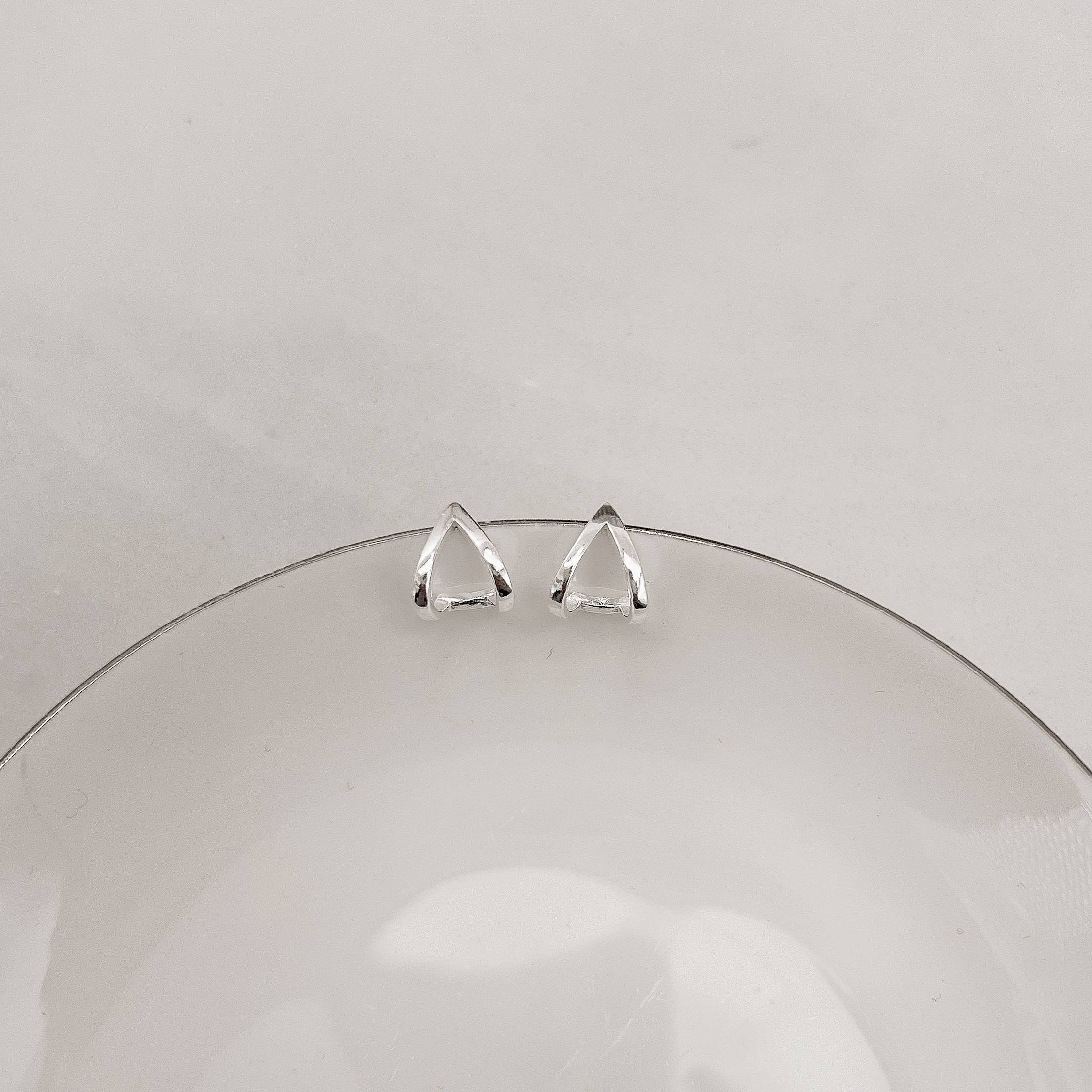 Brinco gota vazada 11mm